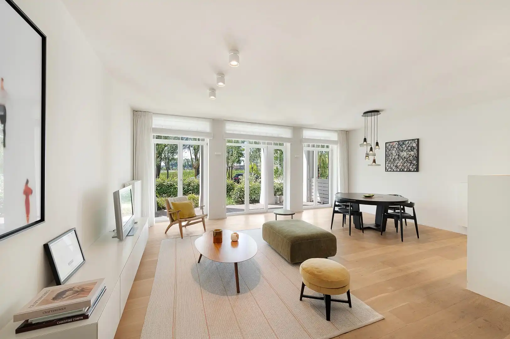 Uitzonderlijk tuinappartement met frontaal zicht op het Duinenwatermeer. foto 6