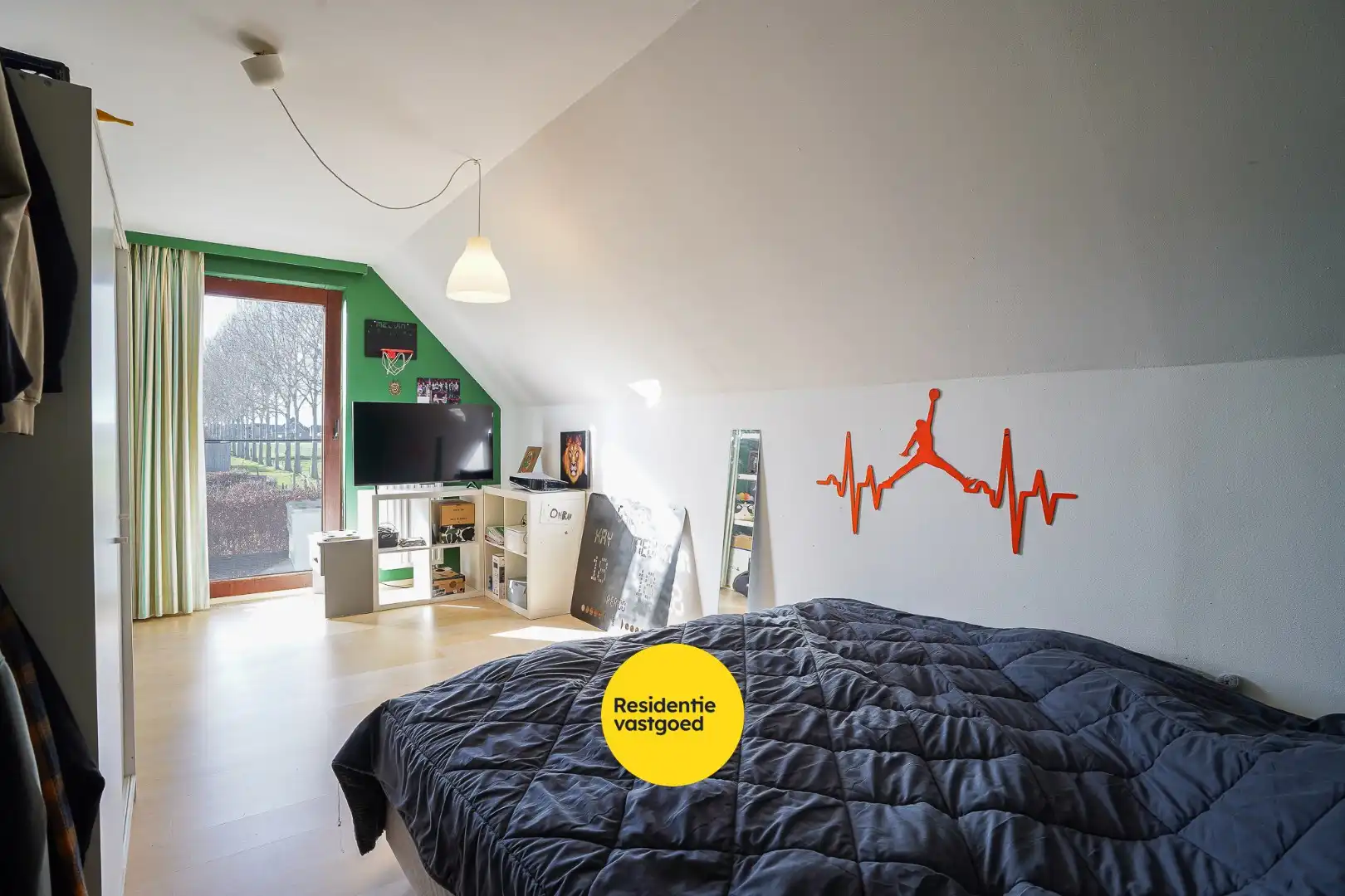 Ruime gezinswoning in doodlopende straat foto 23