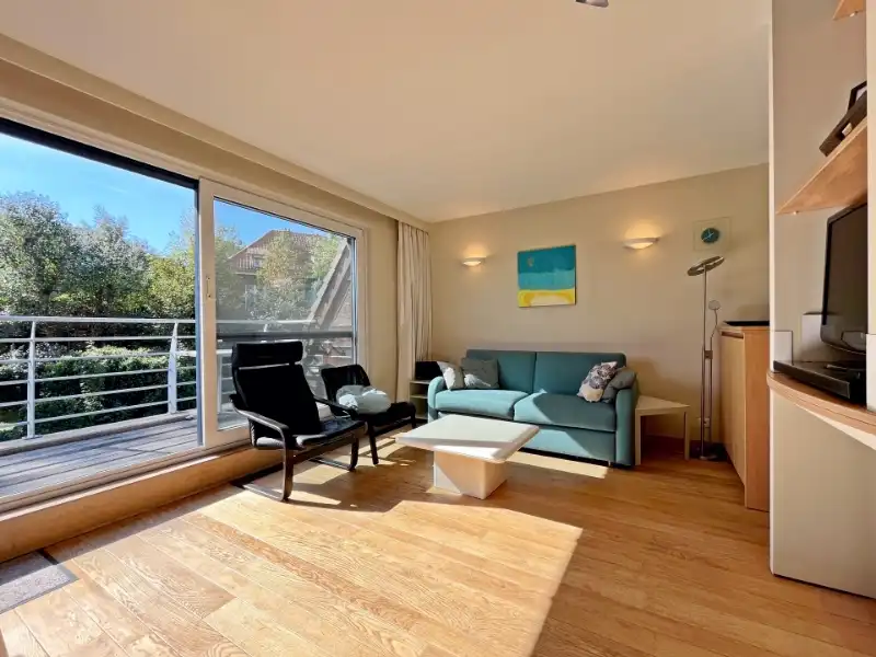 RUSTIG APPARTEMENT MET GROOT ZONNIG TERRAS foto 7
