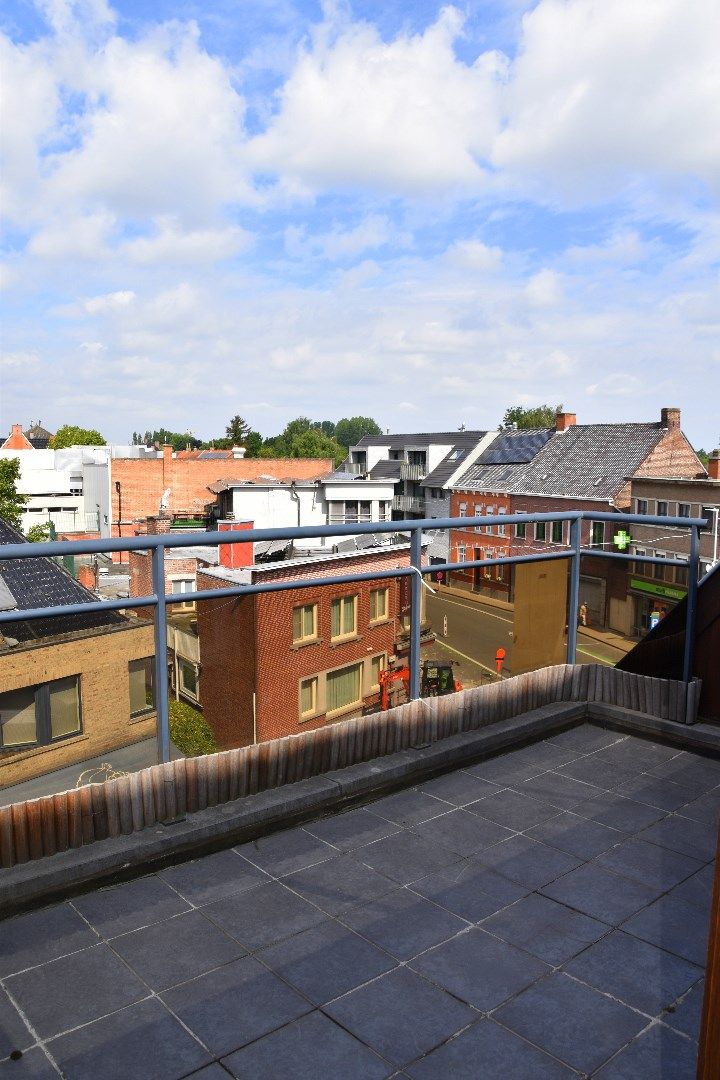 Dakappartement met 3 slaapkamers te koop in hartje Gullegem foto 16