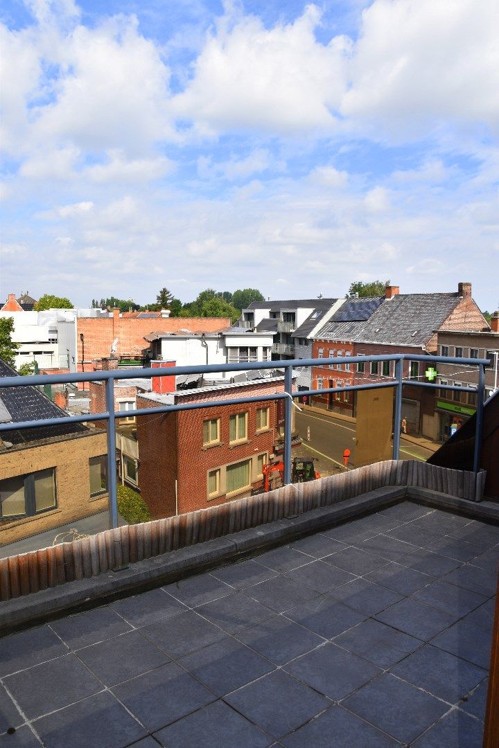 Dakappartement met 3 slaapkamers te koop in hartje Gullegem foto 17