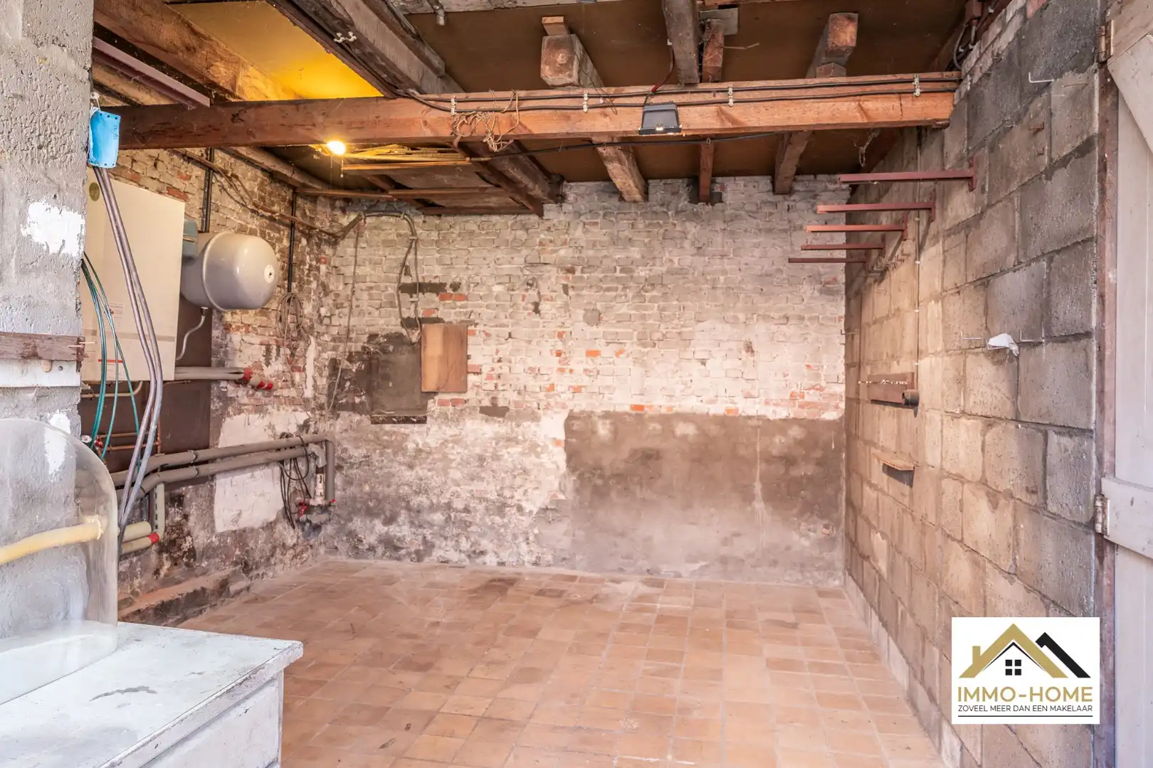 Te renoveren woning in landelijke omgeving!  foto 28