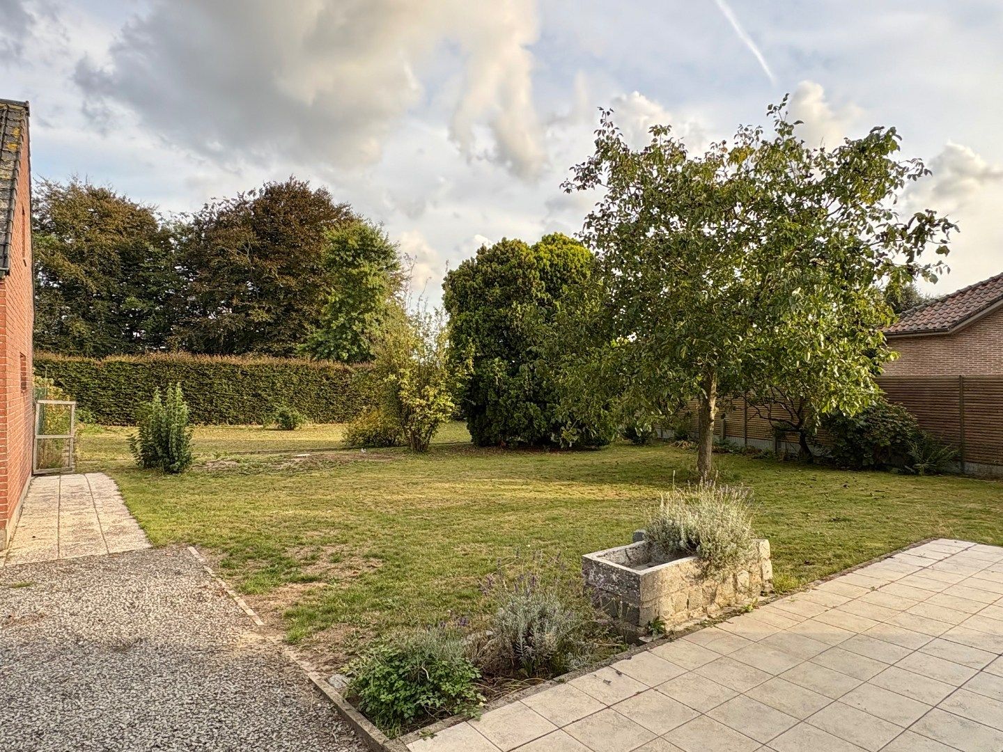 Alleenstaande woning te koop in Ooigem met 4 slaapkamers, een perceel van 1244m² en een vrijstaande grote garage foto 15