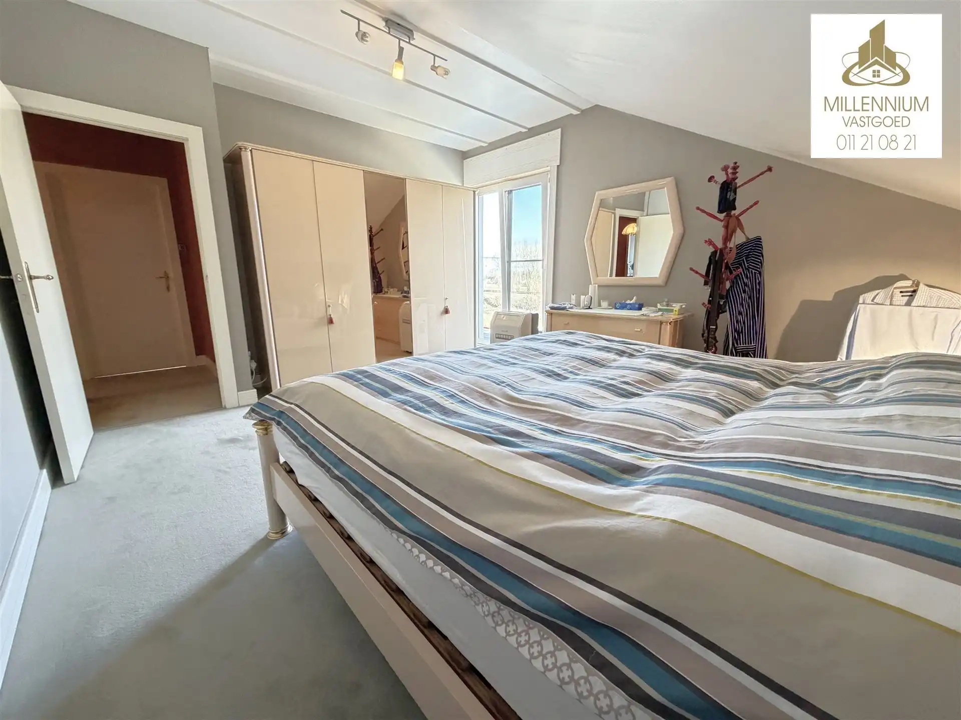 Commercieel gebouw foto 15