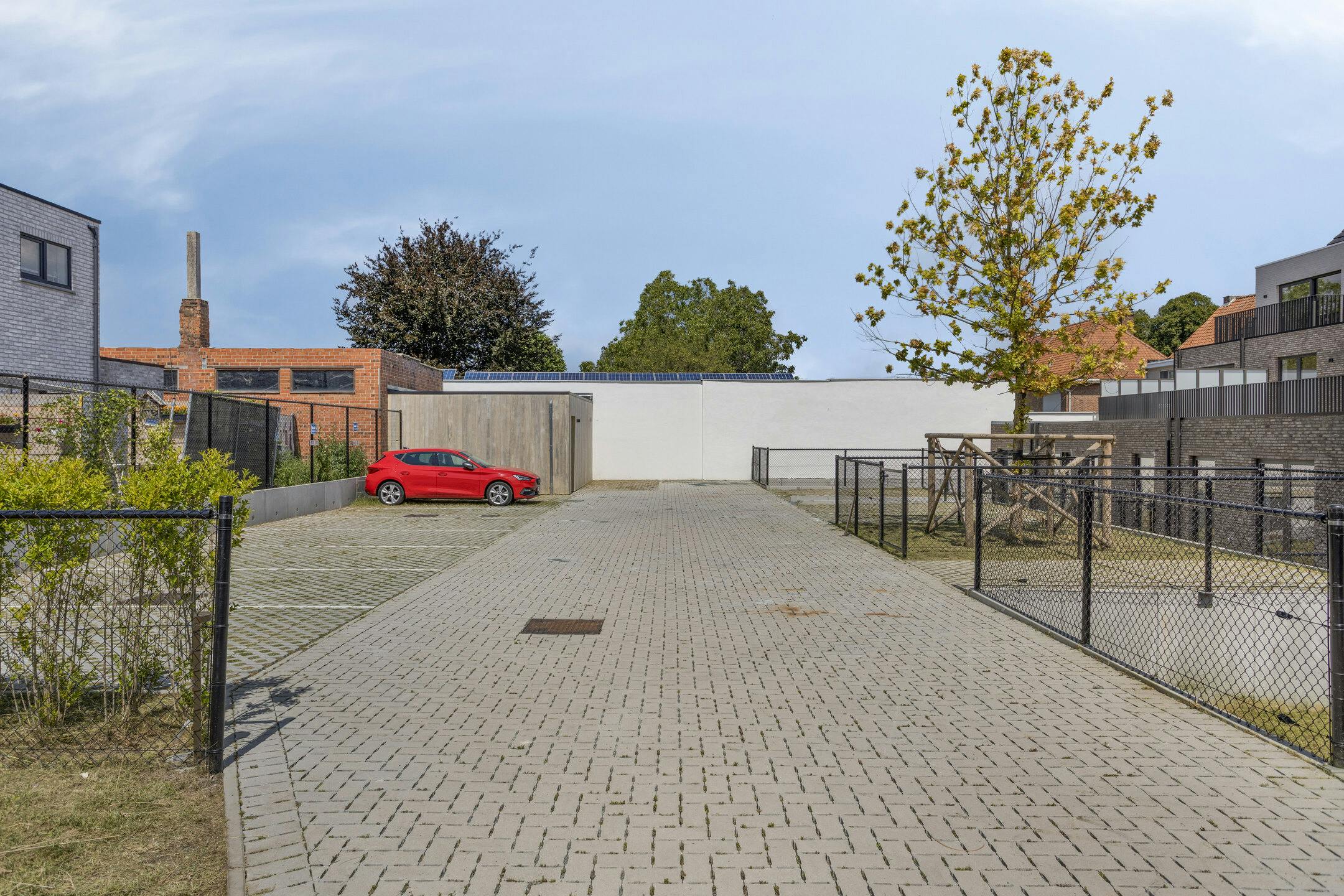 INSTAPKLAAR BEN-APPARTEMENT IN BAZEL MET 2 SLAAPK. + TUIN foto 27