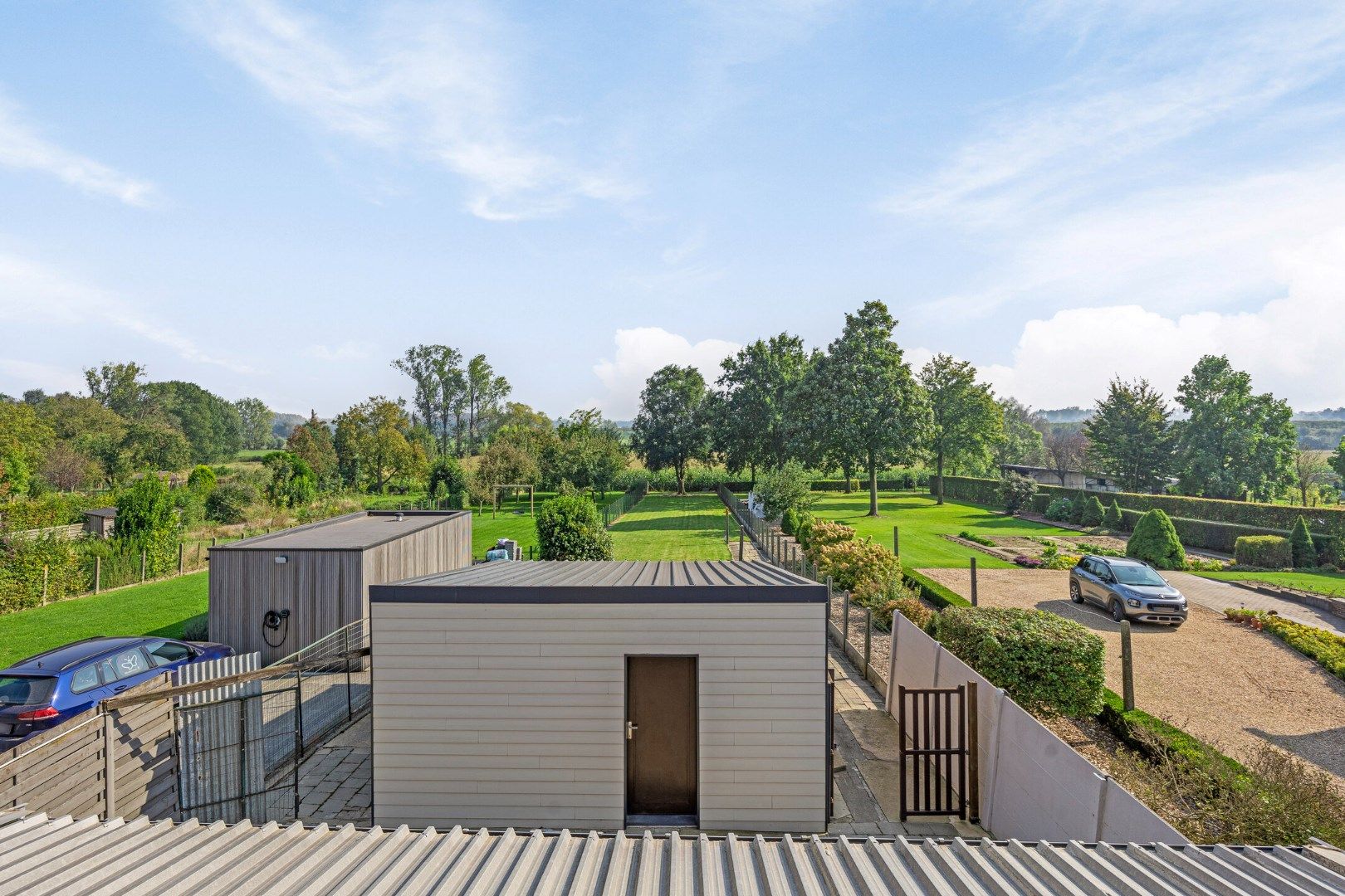 Gezinswoning met 3 slaapkamers, garage en grote tuin foto 30