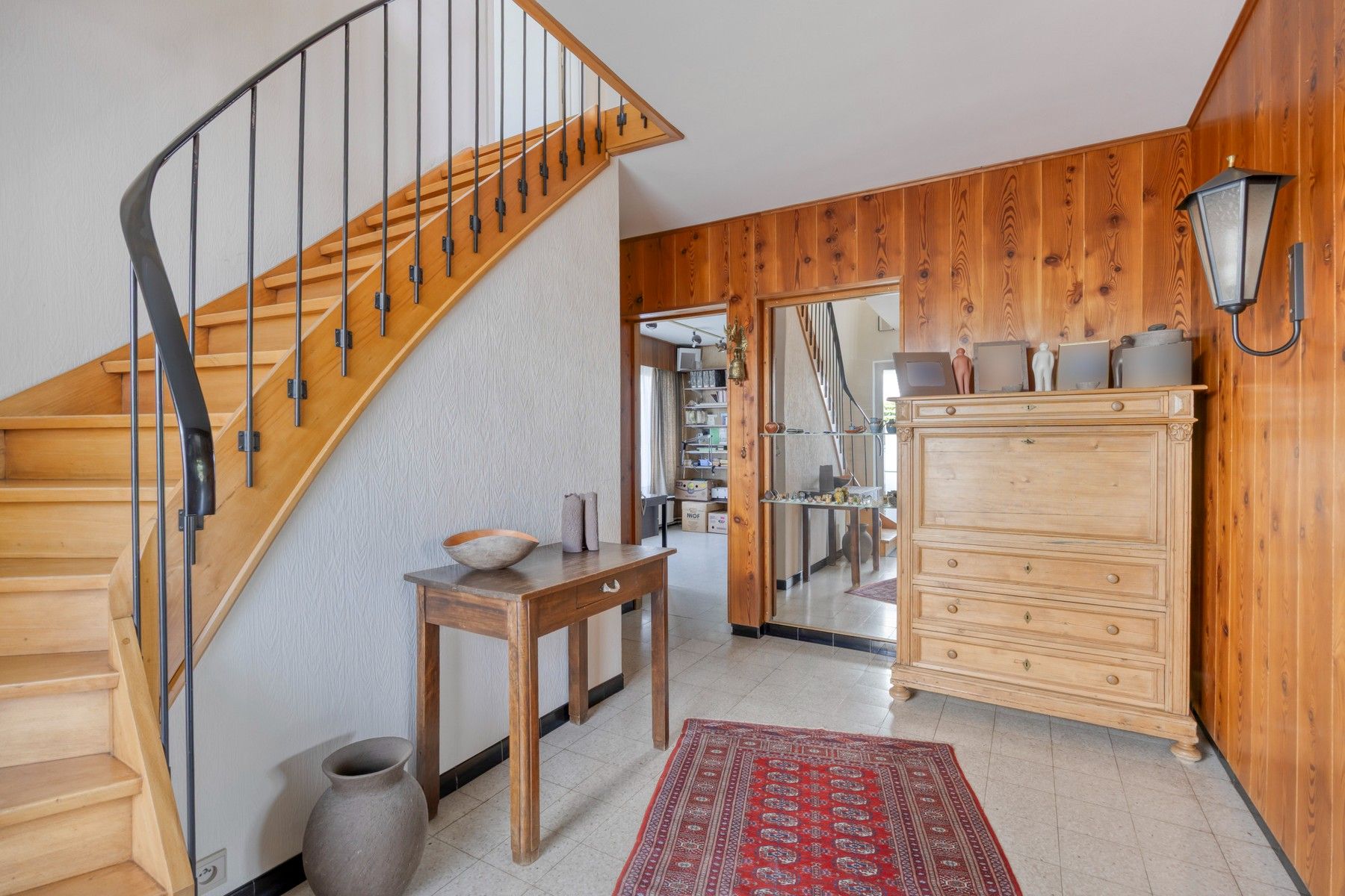 Gezellige 4-gevelwoning met mooie ZW georiënteerde tuin foto 3