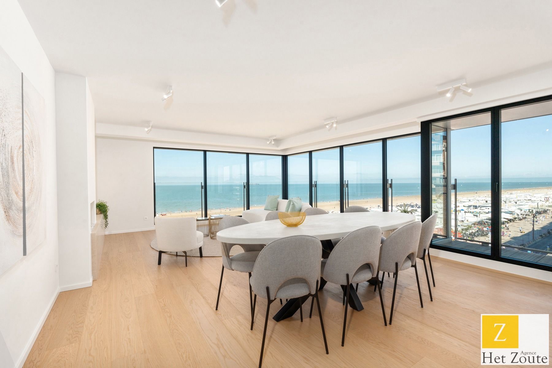 Exclusief appartement met panoramisch zeezicht te Knokke foto 1