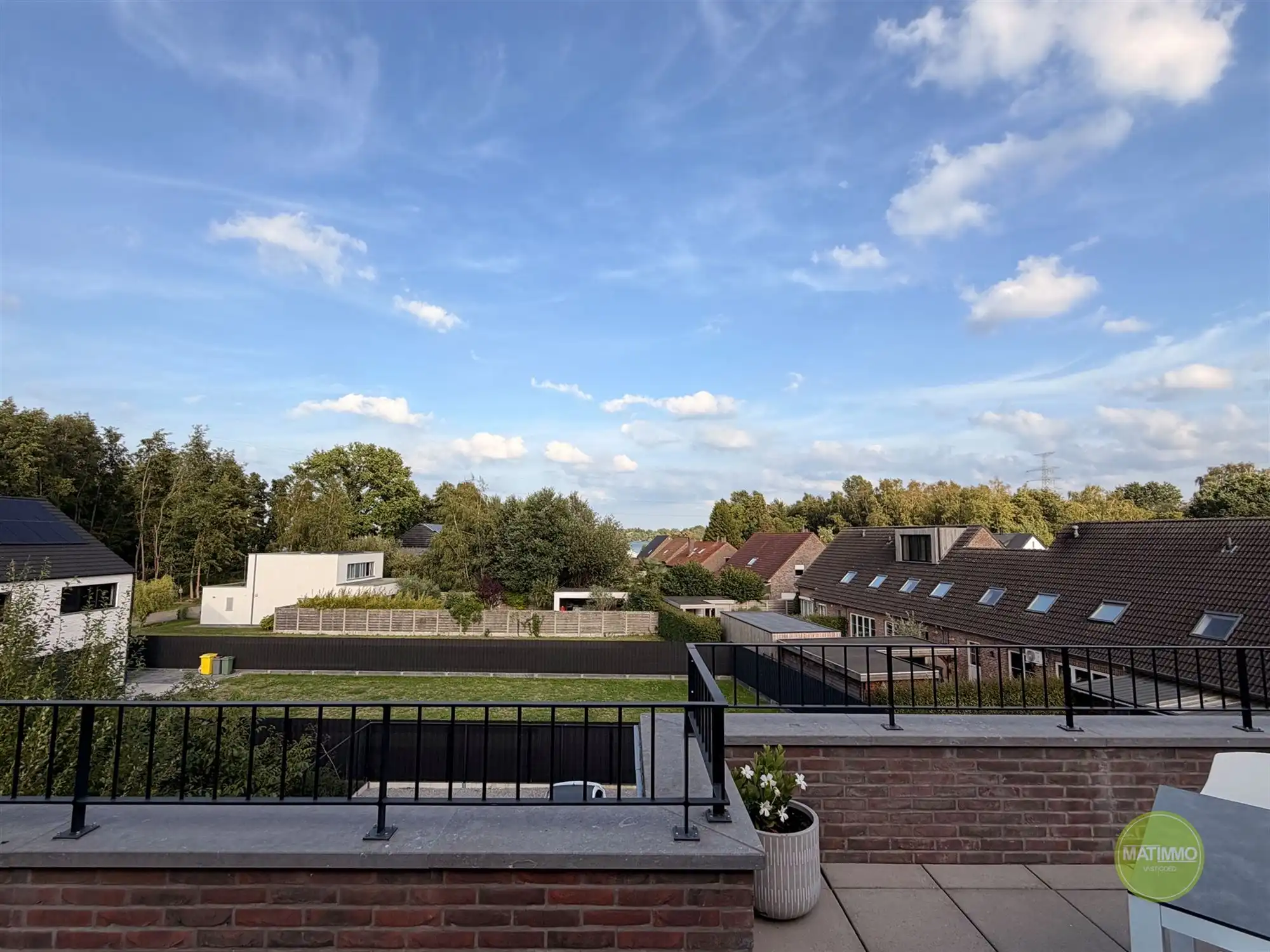 BEMEUBELD DAKAPPARTEMENT MET RUIM TERRAS IN MOL foto 21