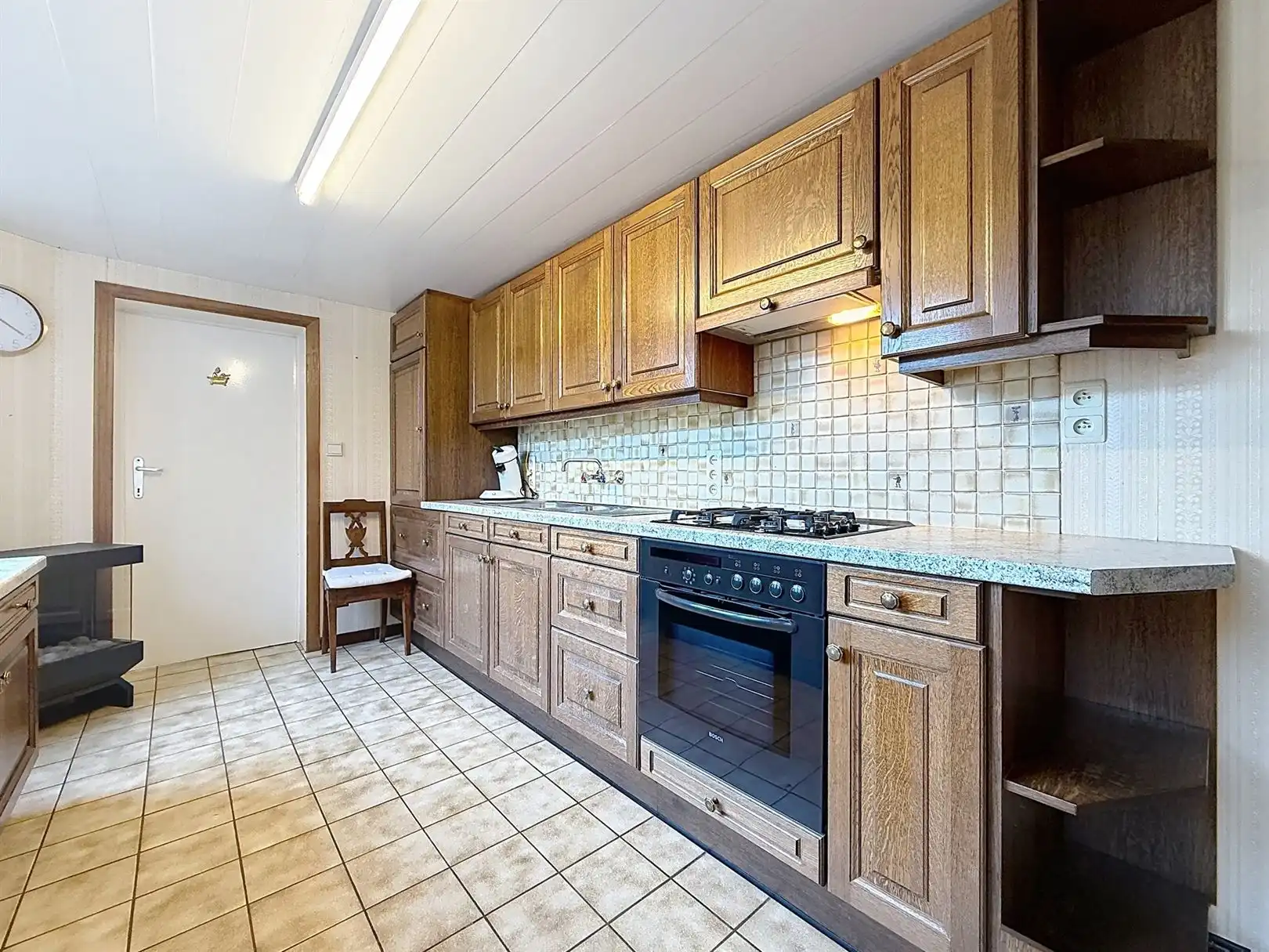 Op te frissen woning met binnenkoer, tuin, 3 slpks foto 14
