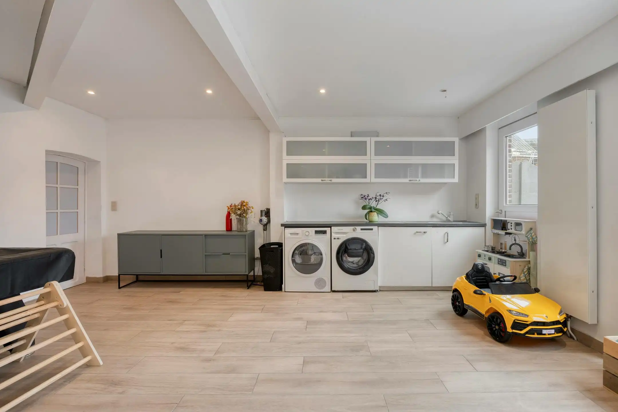 Instapklaar huis met garage en tuin nabij centrum Vilvoorde foto 16