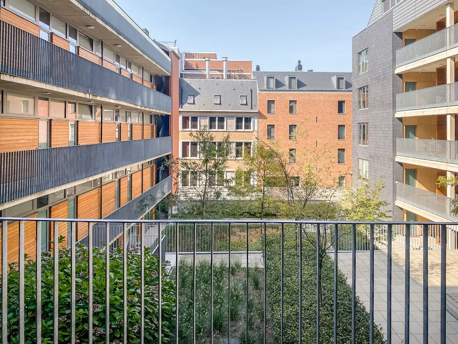 Gemeubeld appartement met terras in hartje Leuven foto 5