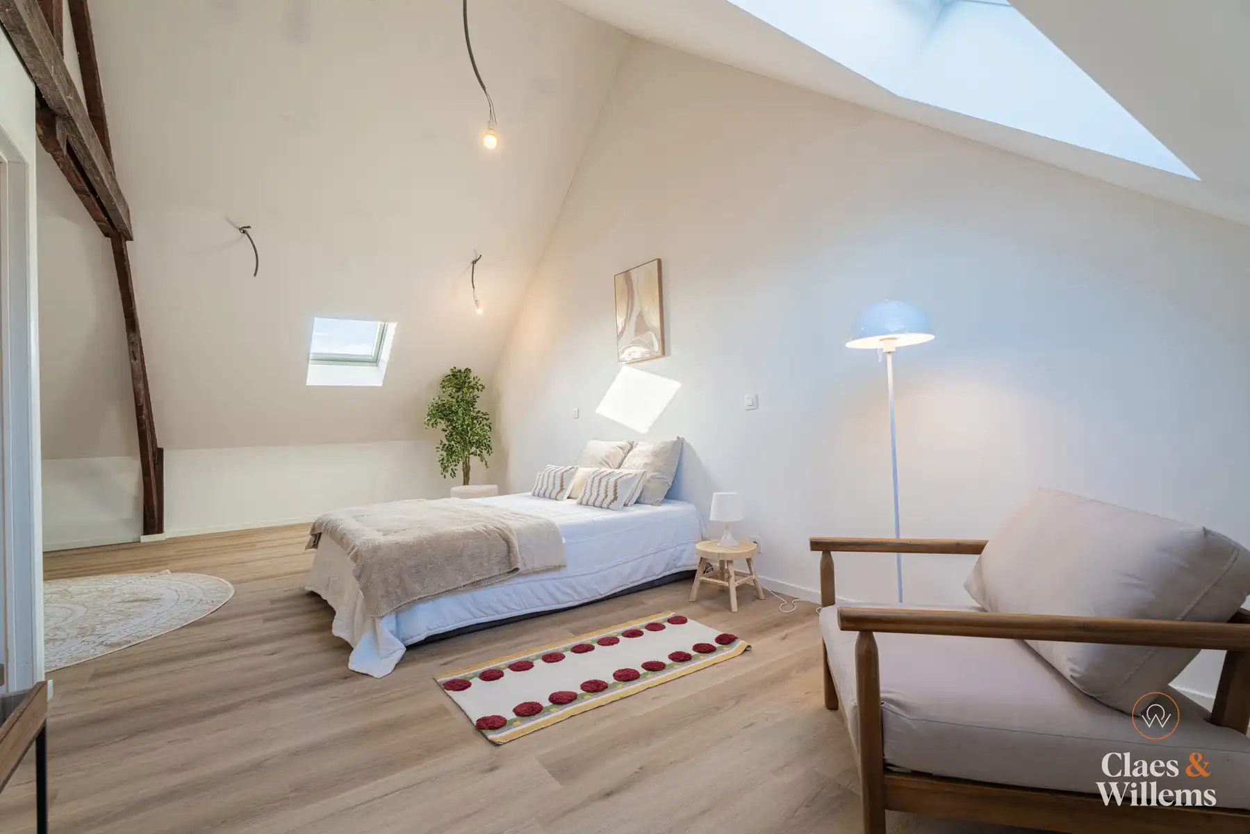 Ruime halfopen bebouwing met 3 slaapkamers en 2 badkamers foto 23