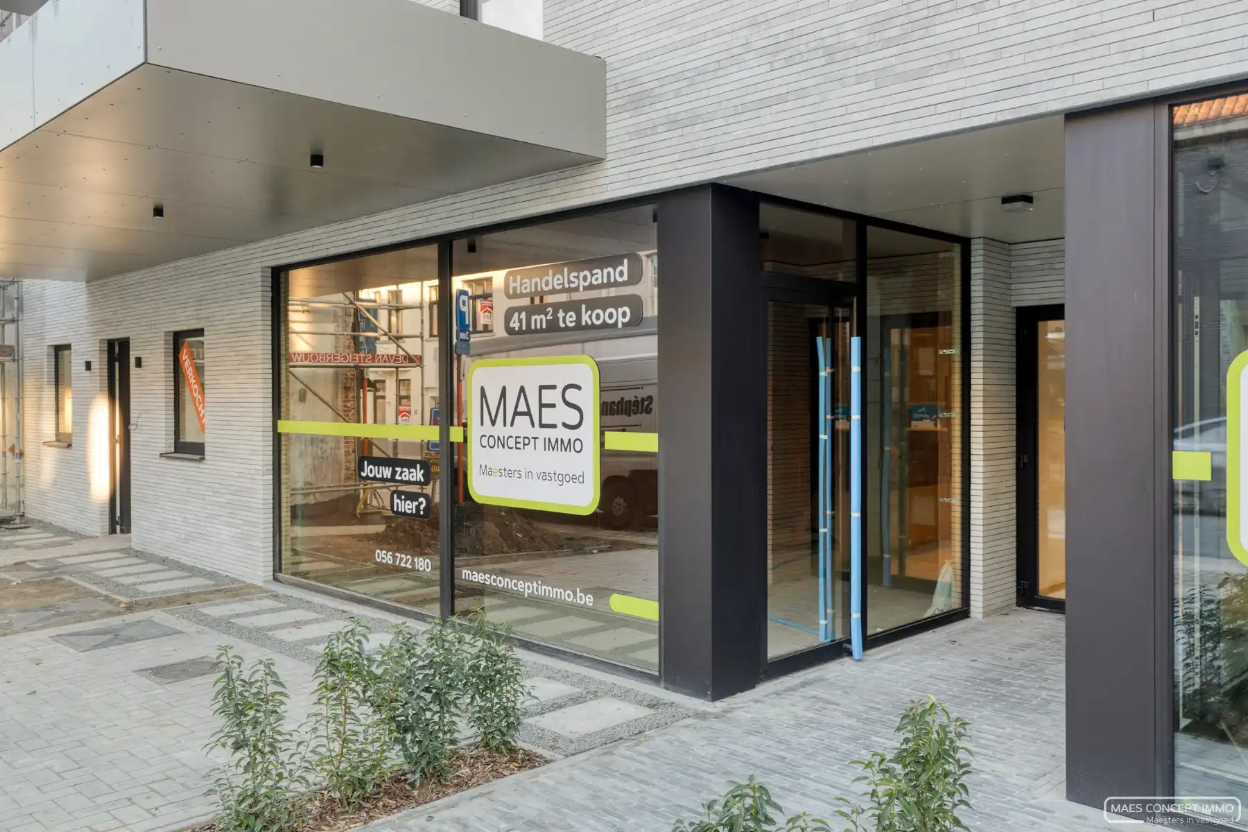 Handelspand te koop van 40 m2 in centrum Anzegem foto {{pictureIndex}}