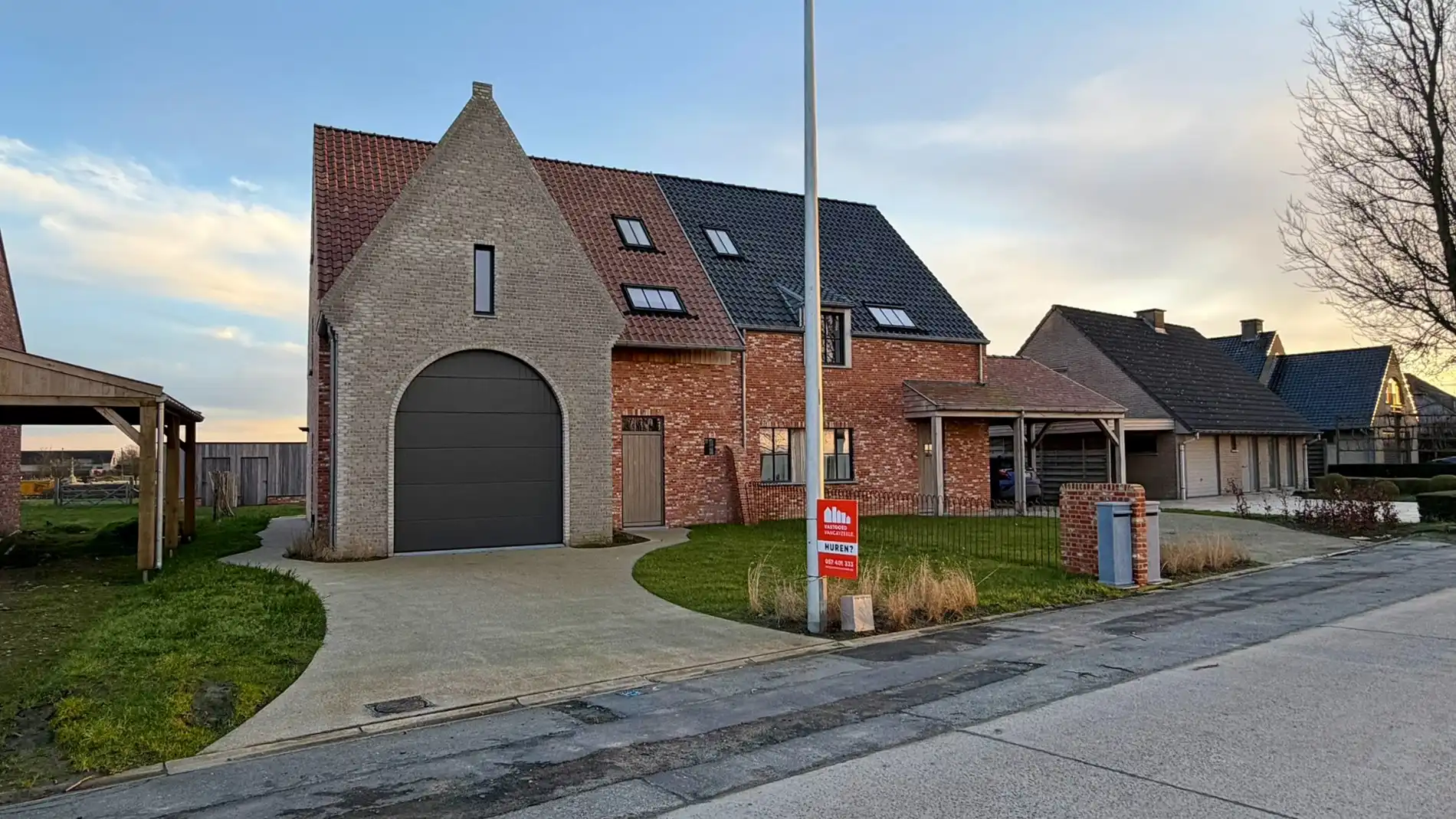 Prachtige nieuwbouwwoning in pastoriestijl met landelijk zicht foto 2