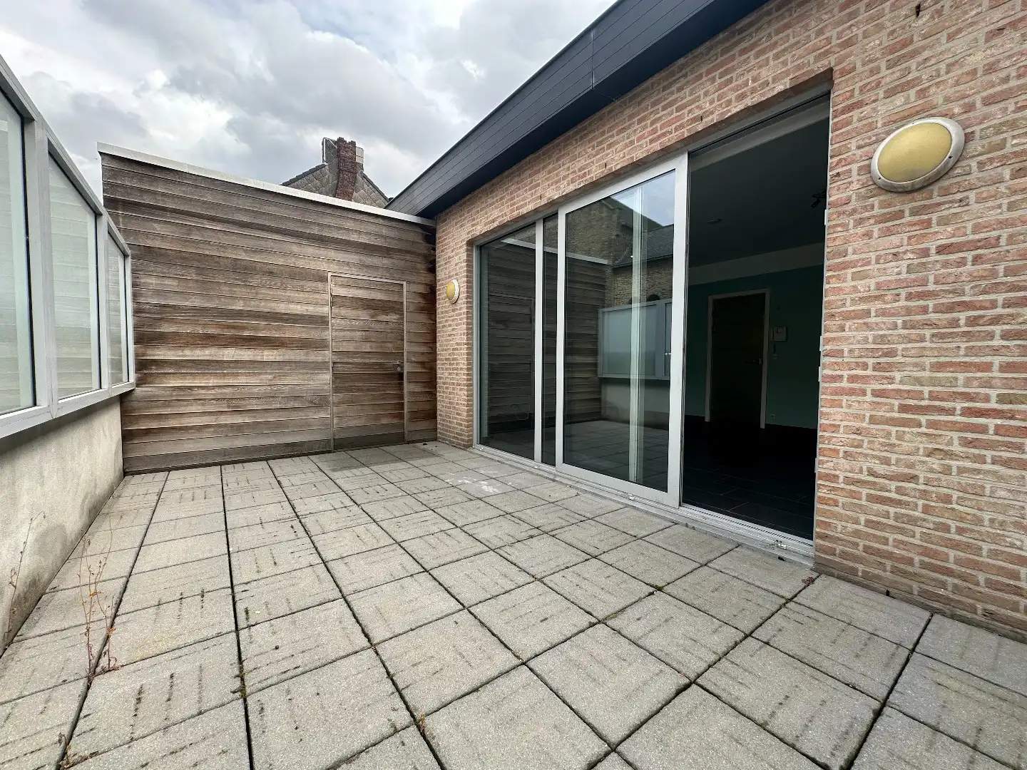 Lichtrijk appartement met 1 slpk en groot zonnig terras, hartje Torhout foto 13
