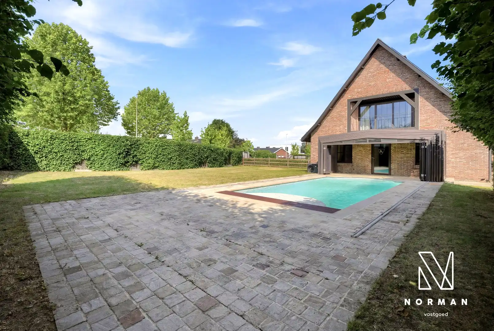 Villa met zwembad op een perceel van 1.598 m² foto 29
