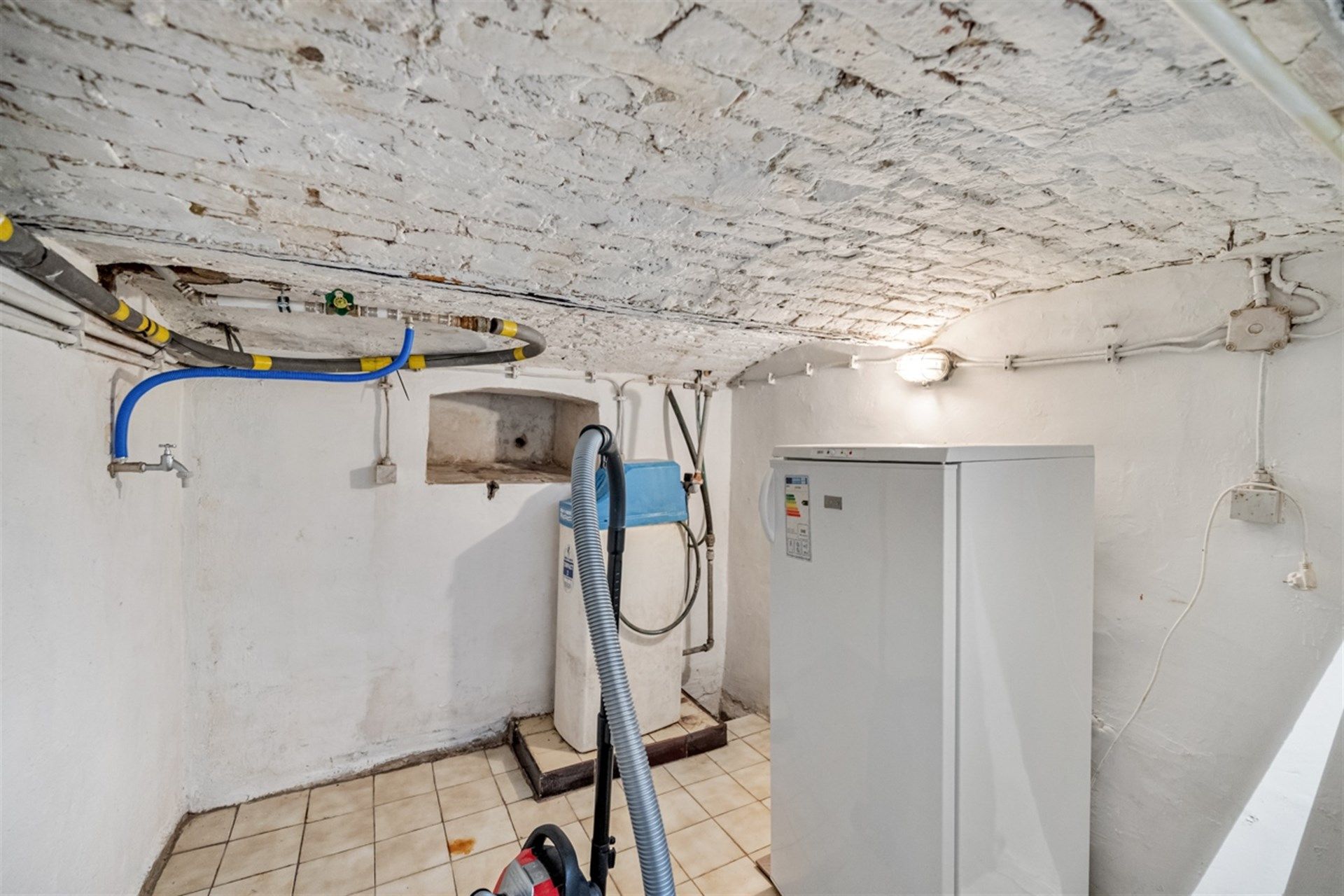 Charmante, gerenoveerde woning met bijgebouw, zuidgerichte tuin en uitstekende ligging foto 7