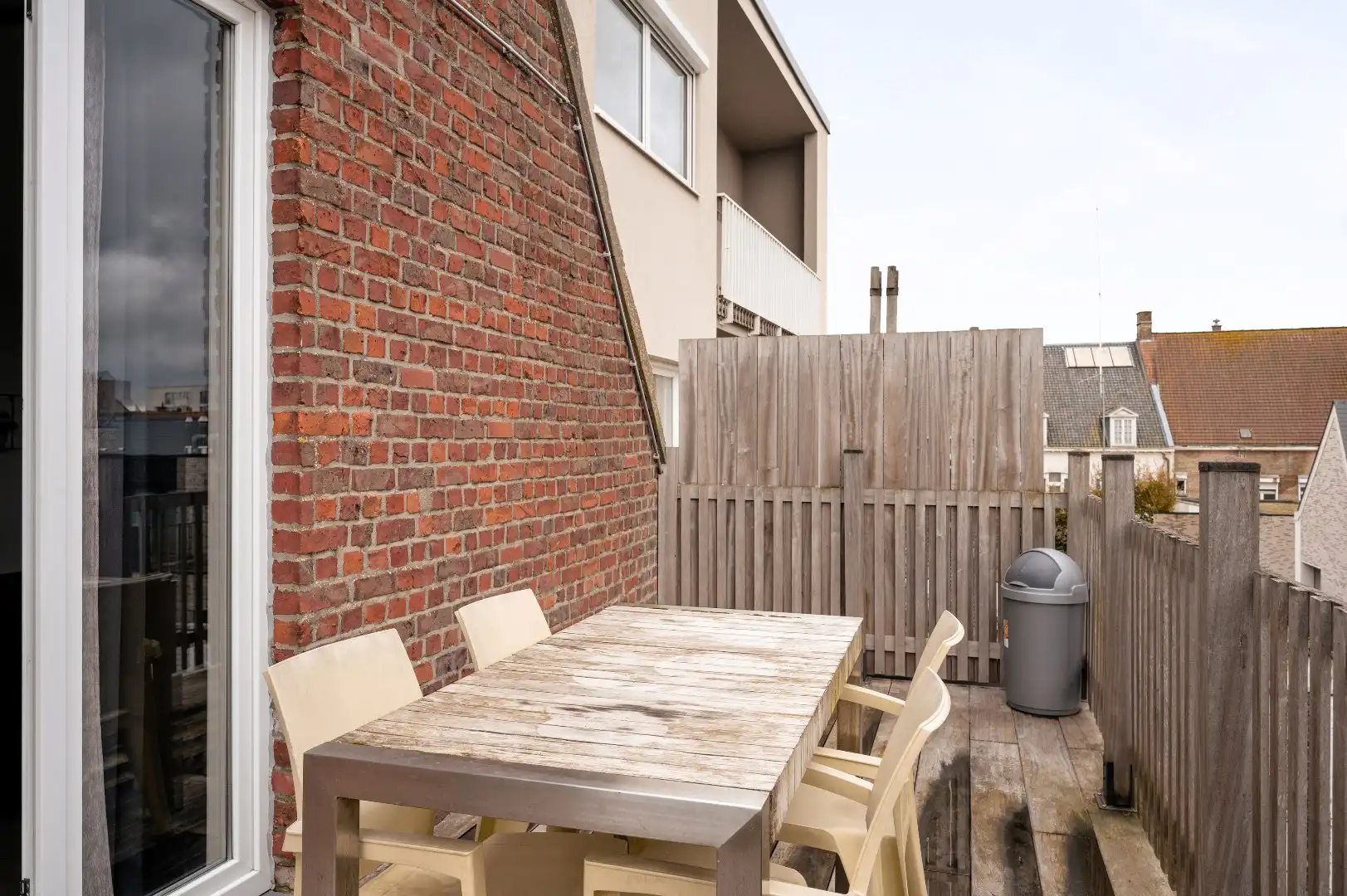Prachtig duplexappartement in hartje Ieper foto 39