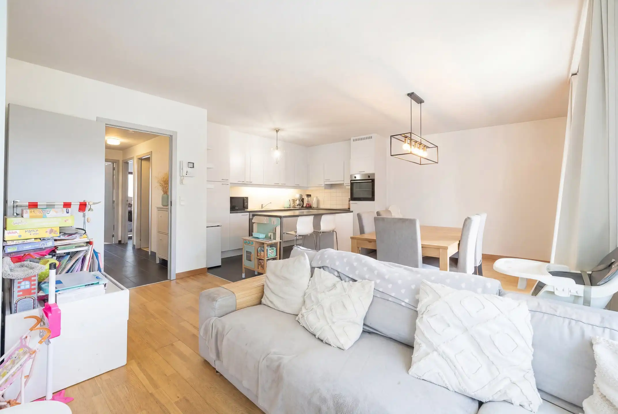 Appartement met 2 slaapkamers + P foto 6
