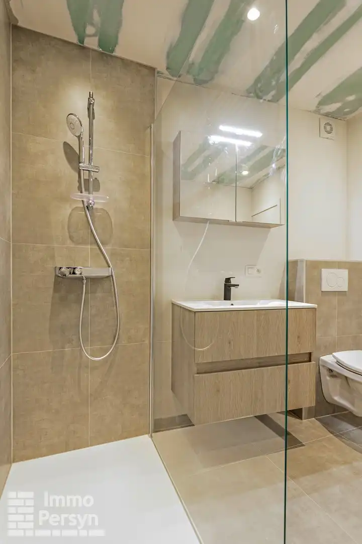 Instapklare halfopen bebouwing met 3 slaapkamers foto 10