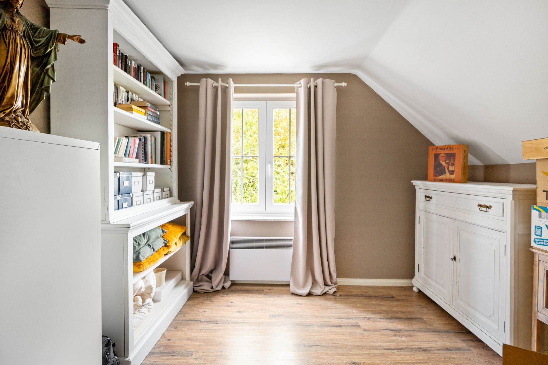 Ruime woning met grote tuin en garage op  1650m2 foto 11