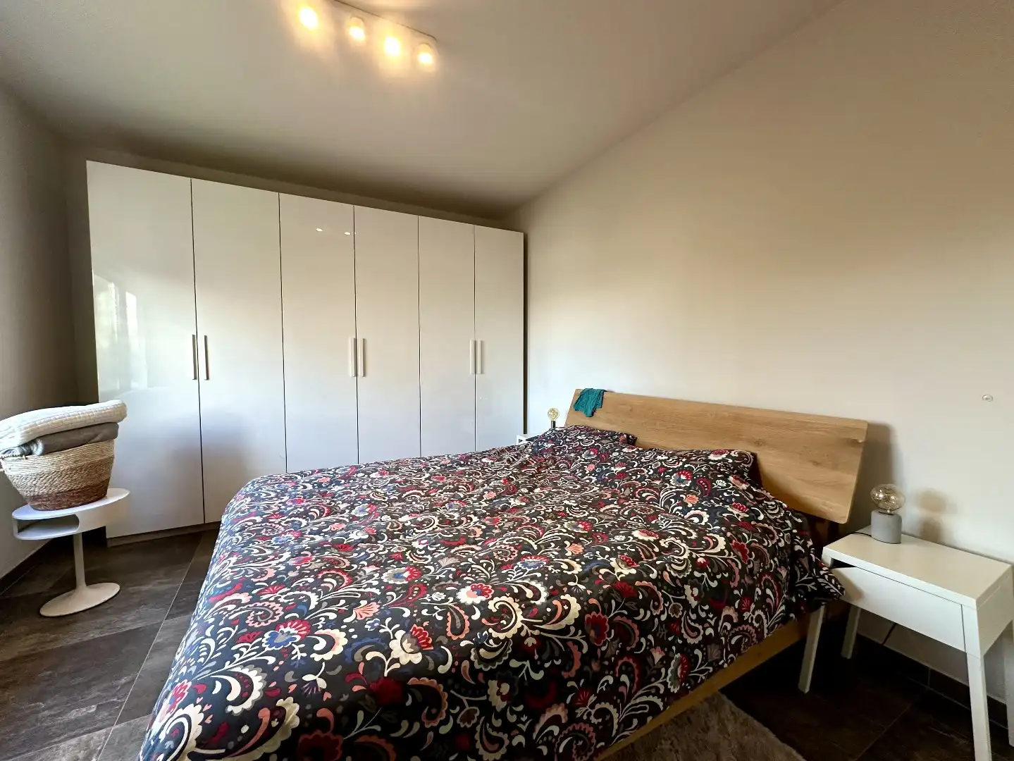 Modern penthouse met drie slaapkamers, groot terras en zicht op het groen  foto 14