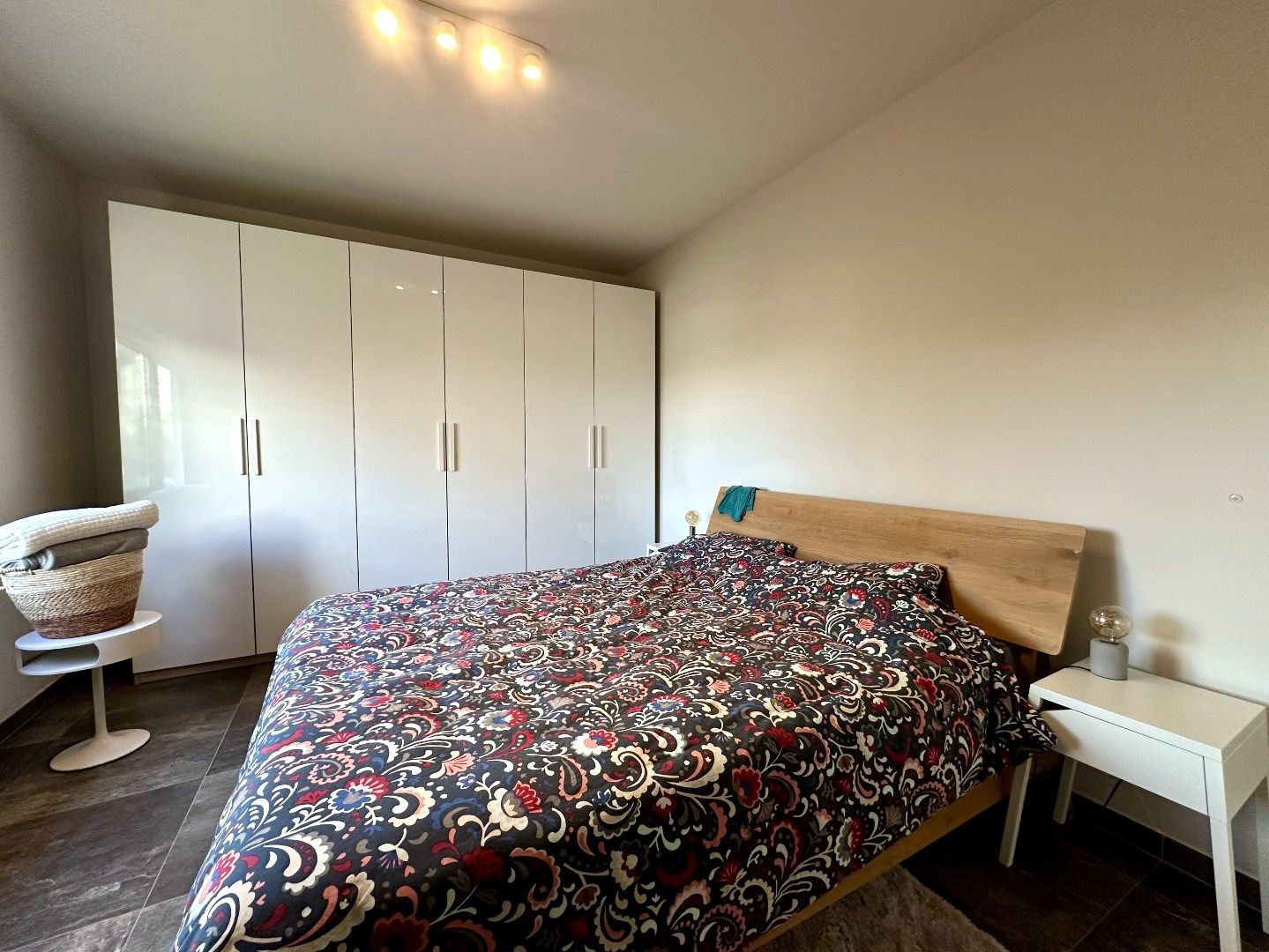 Modern penthouse met drie slaapkamers, groot terras en zicht op het groen  foto 14