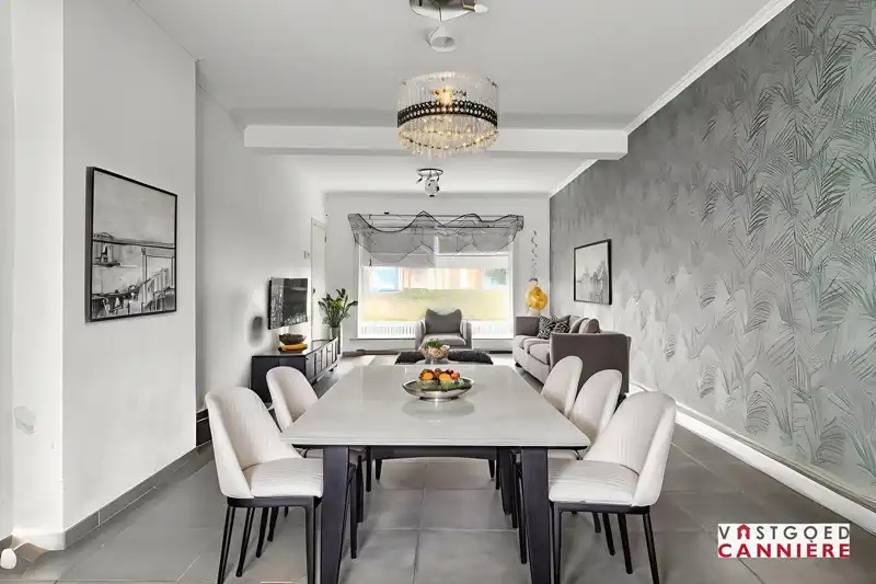 🏡Ruime woning met kantoorgebouw TE KOOP in hartje Wielsbeke – Marktstraat! foto 3