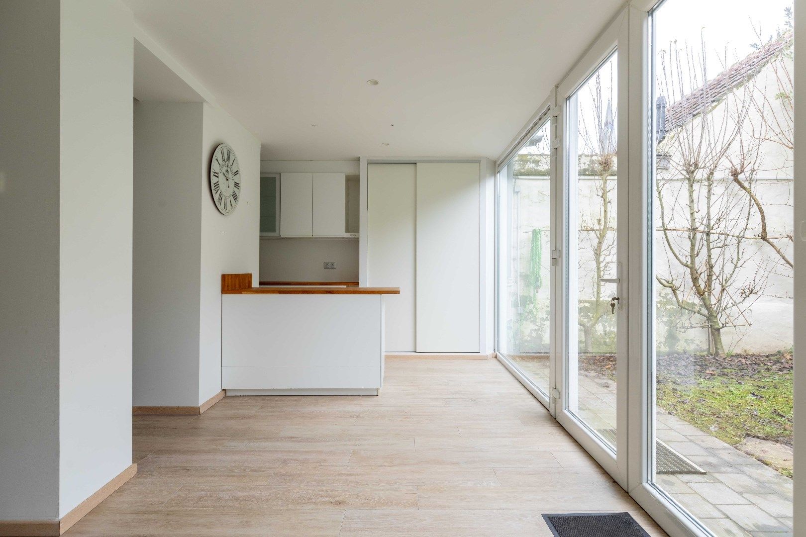Handelspand met duplex appartement in het centrum van Brugge.  foto 8