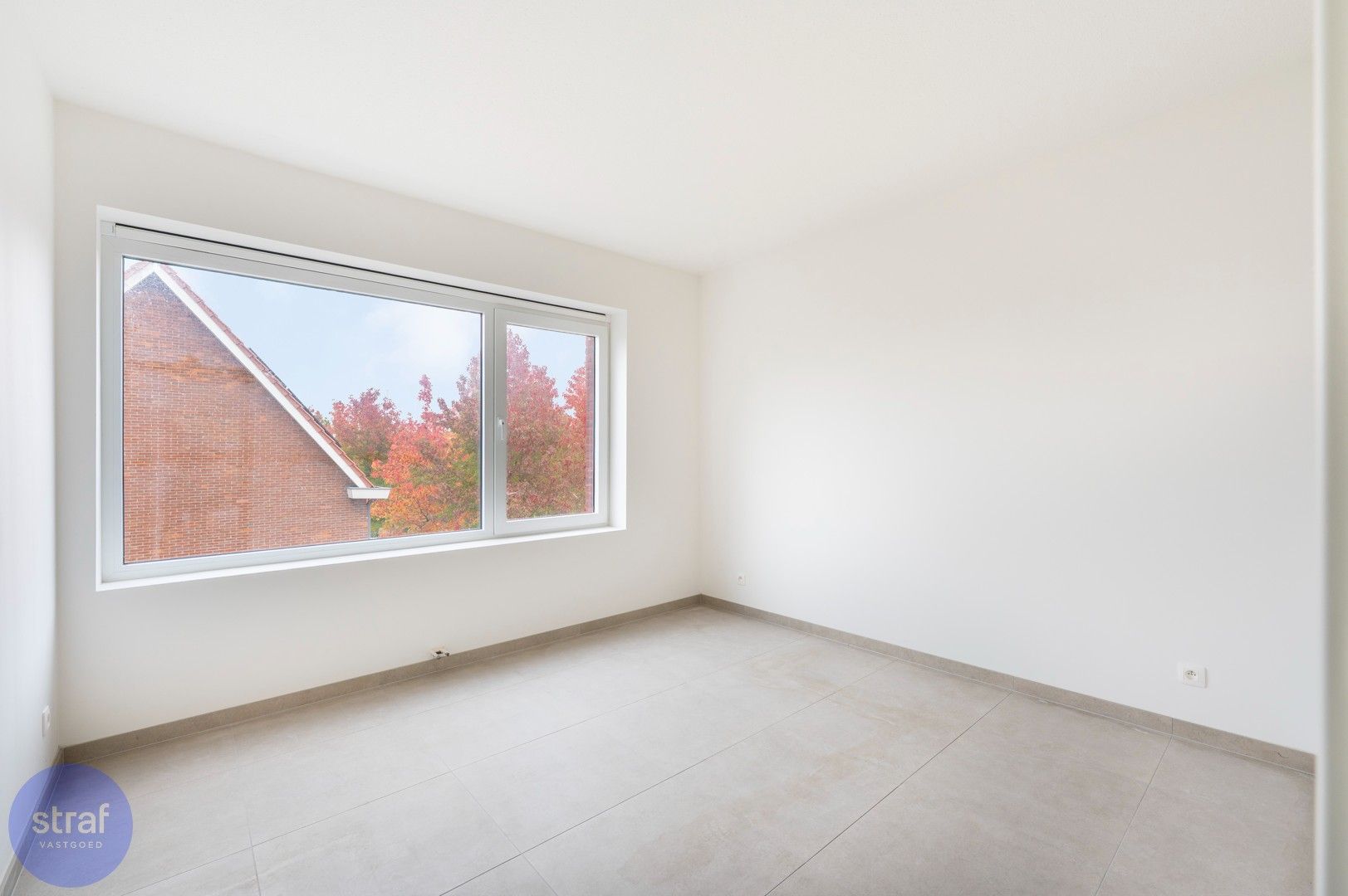 Te huur: nieuw  appartement (100 m2) op Linkeroever foto 8