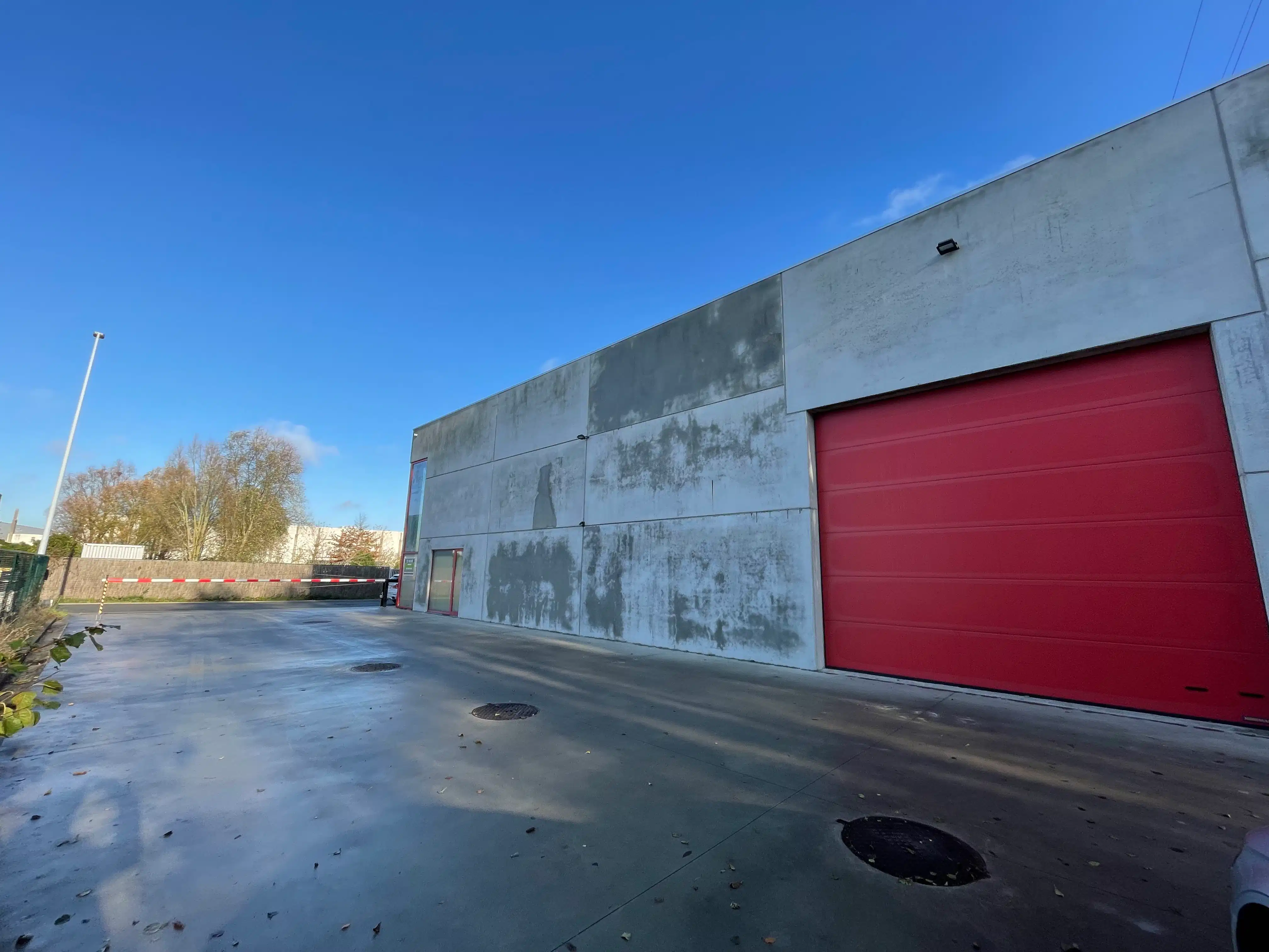 BEDRIJFSGEBOUW / STOCKAGERUIMTE foto 13