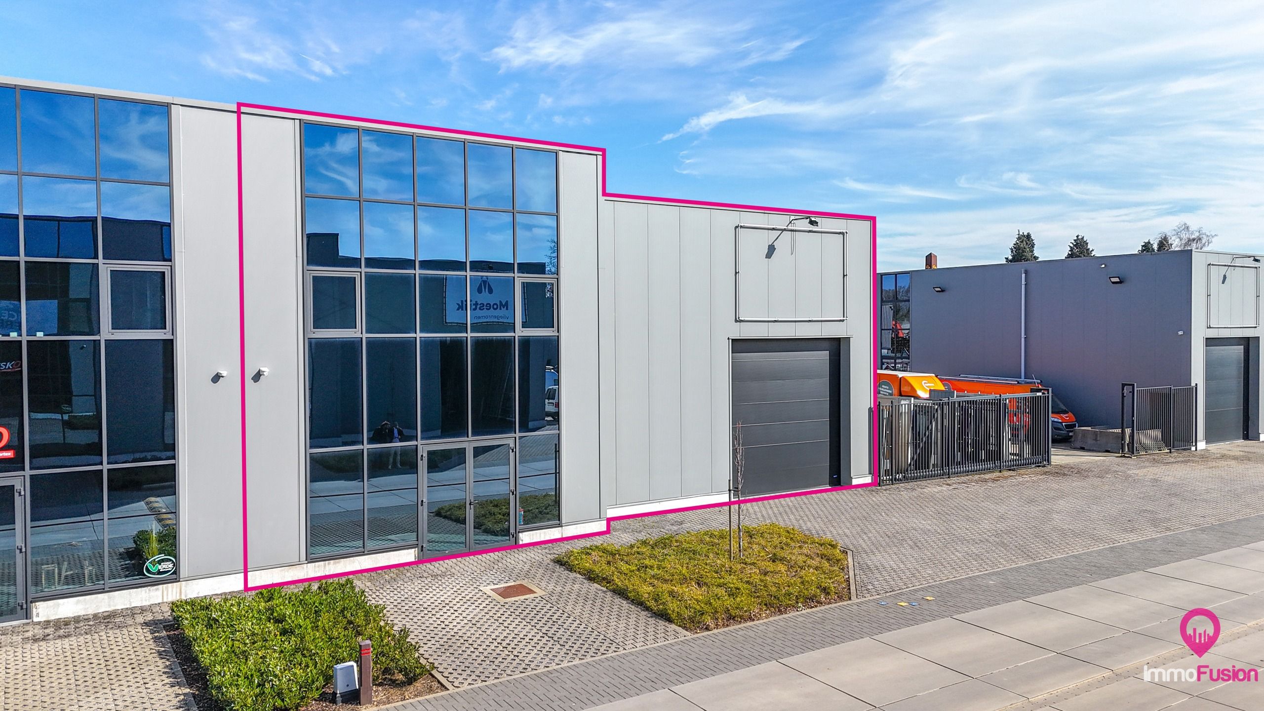 Instapklaar magazijn van 440m² op een uitstekende locatie! foto 2