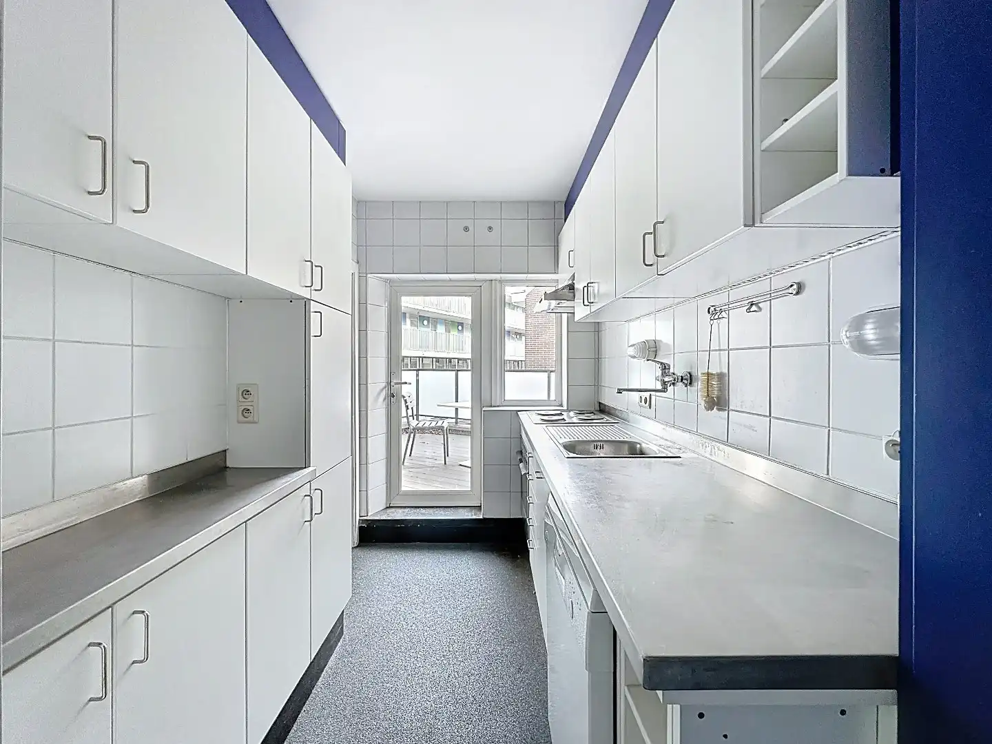 Karaktervol hoekpand met garage op toplocatie in Kessel-Lo! foto 15