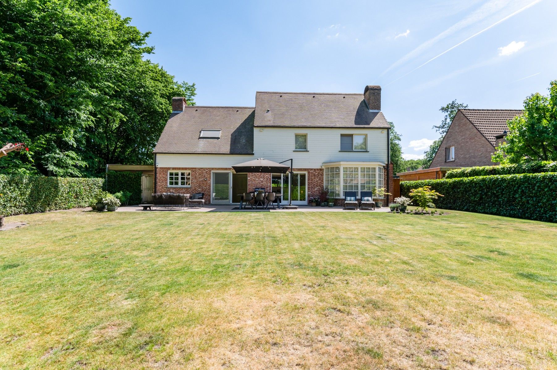 Elegante villa op uitstekende ligging foto {{pictureIndex}}