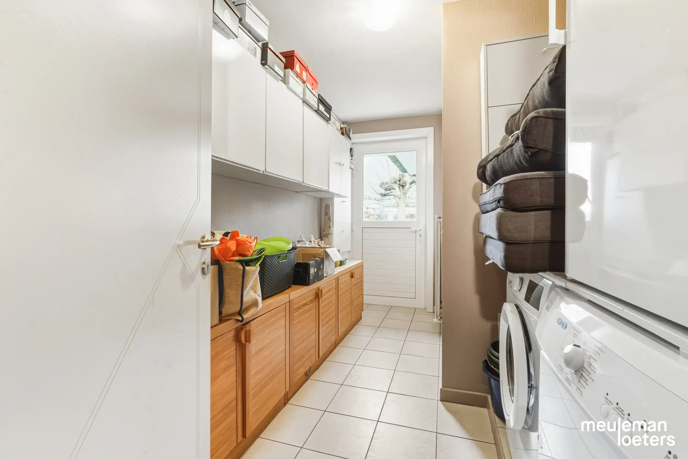 Schitterend gelegen en energiezuinige gelijkvloerse woning met tuin en garage foto 7