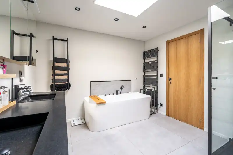 Ruime instapklare woning met loods in centrum Ingelmunster. foto 13