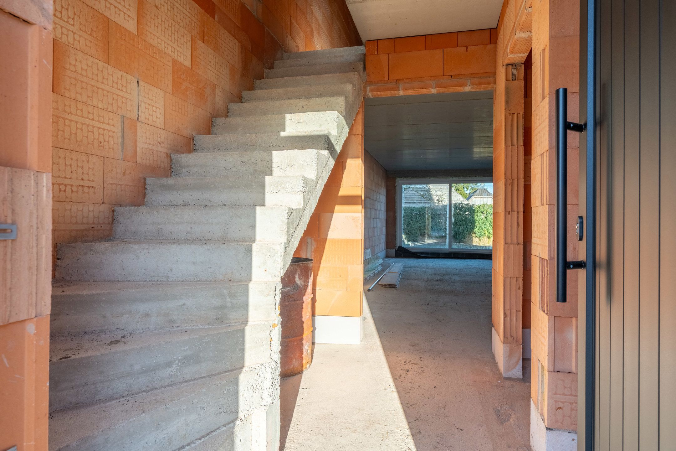 Knappe en ruime casco woning op ideale ligging in Vlimmeren foto 6