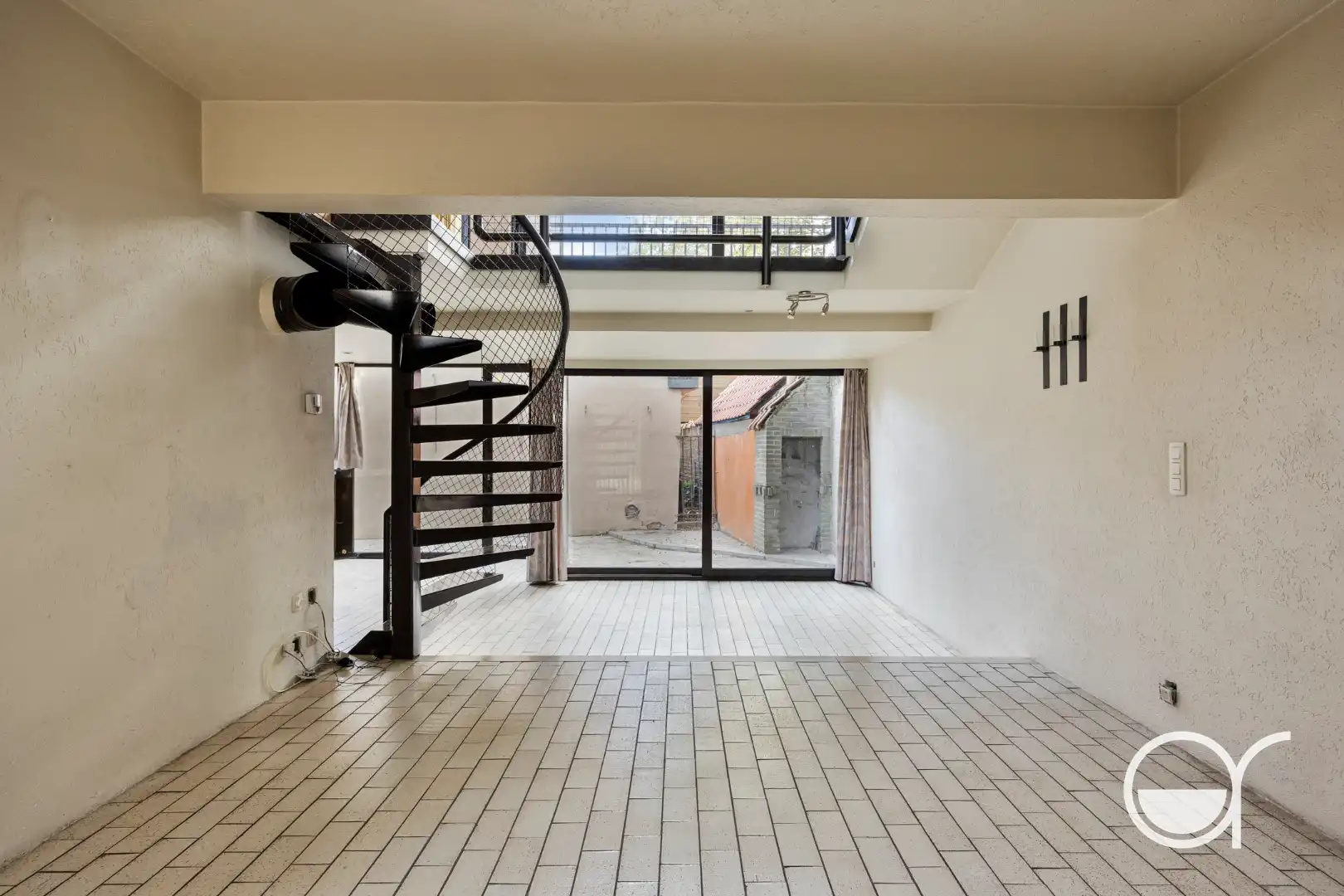 Te renoveren architectenwoning met karakter, koertje en dakterras in Bottelare foto 4