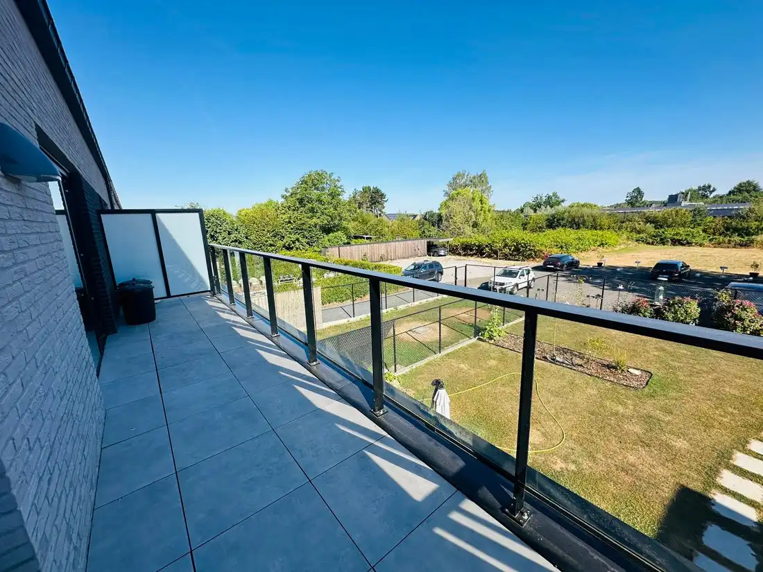 Modern nieuwbouw appartement te Nieuwerkerken foto 16