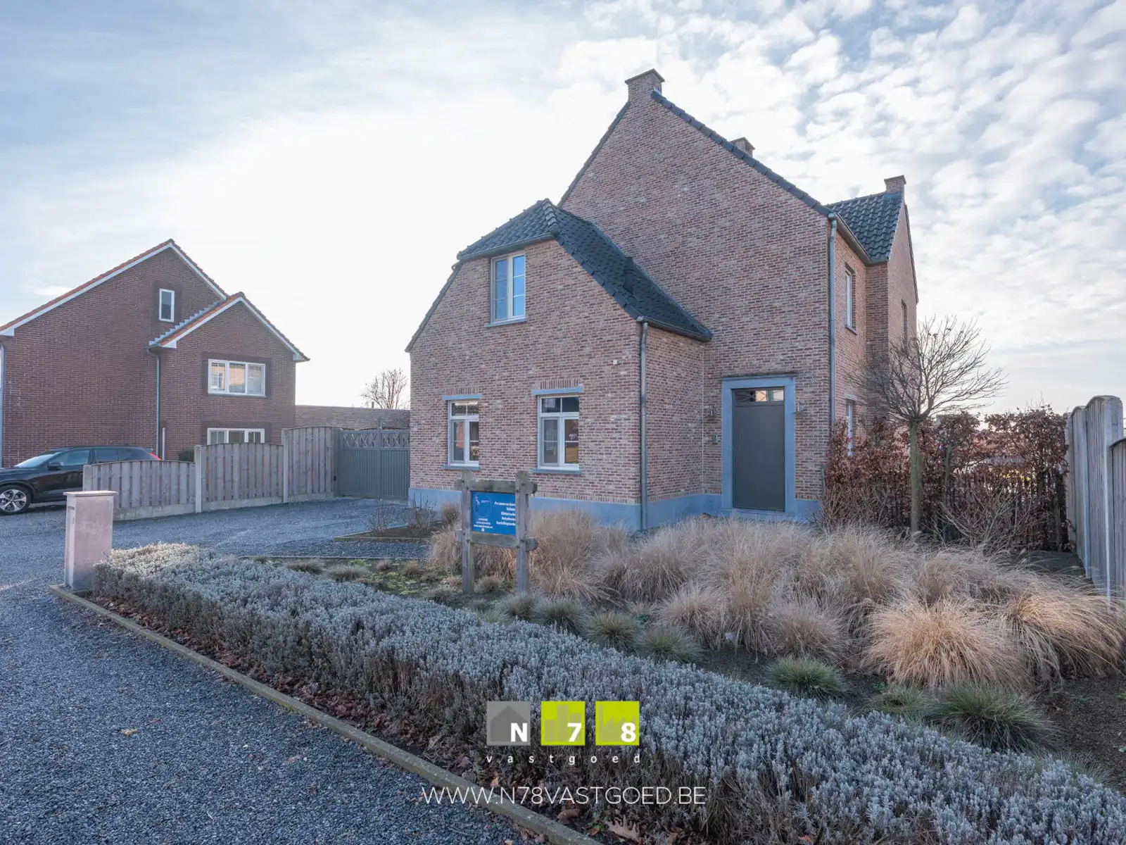 Huis te koop foto {{pictureIndex}}