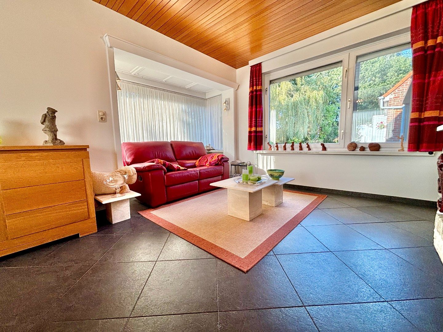 Goed onderhouden alleenstaande woning. Opp: 6800m². foto 19