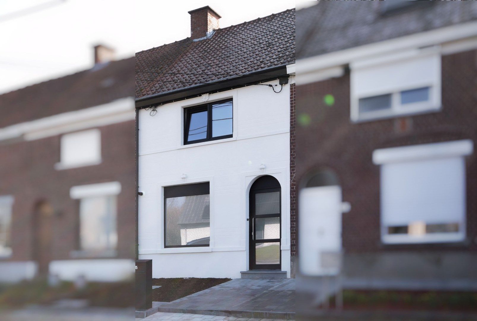 GERENOVEERDE WONING MET 3 SLAAPKAMERS foto {{pictureIndex}}