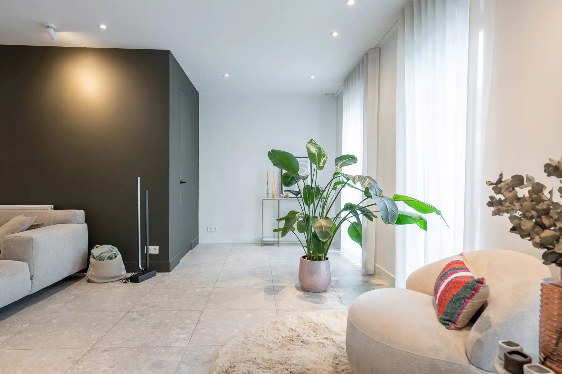 Recent duplex met 2 slpk en eigen inkom foto 9