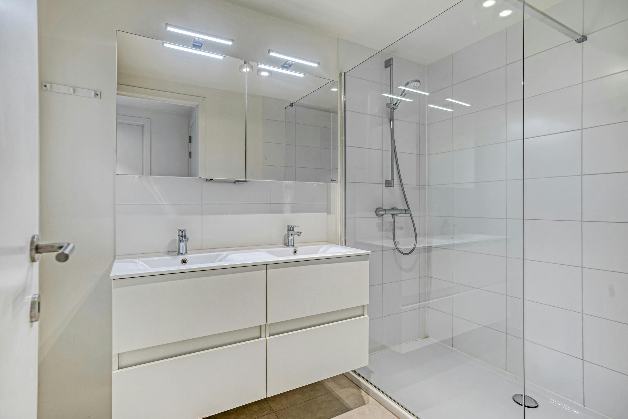 Gelijkvloers appartement te koop in Sint-Michiels foto 9