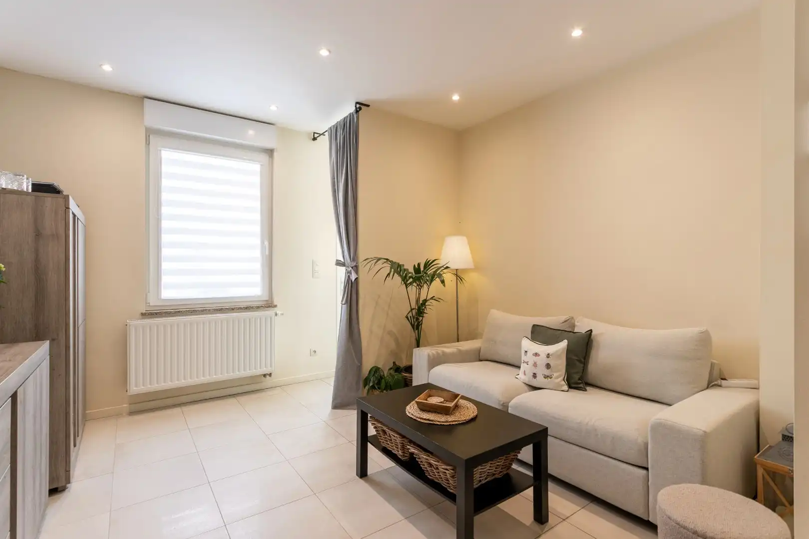 Instapklare woning met tuin te Sint-Pieters-Leeuw foto 3