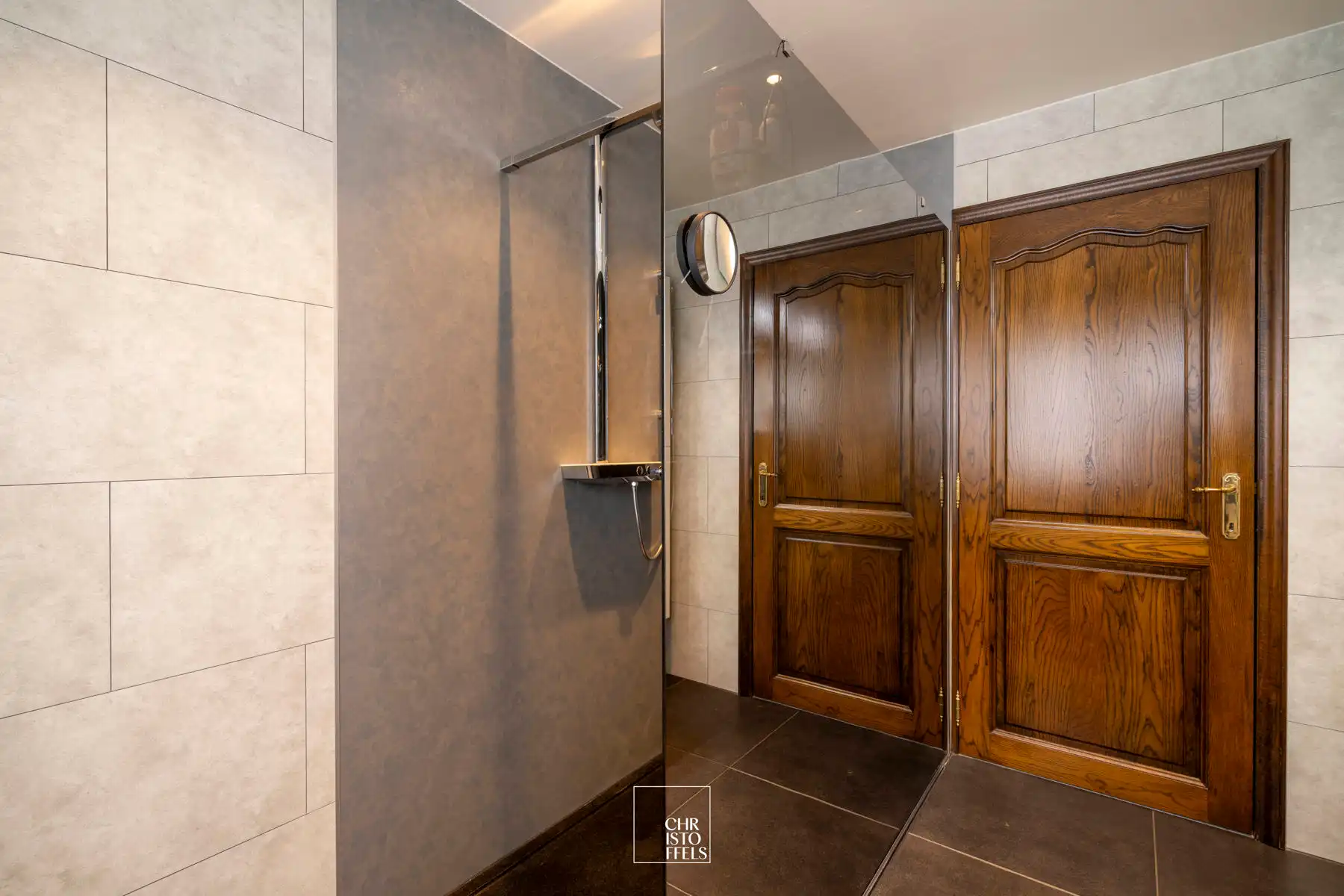 Ruime gezinswoning met tuin op een perceel van 876 m2 foto 9