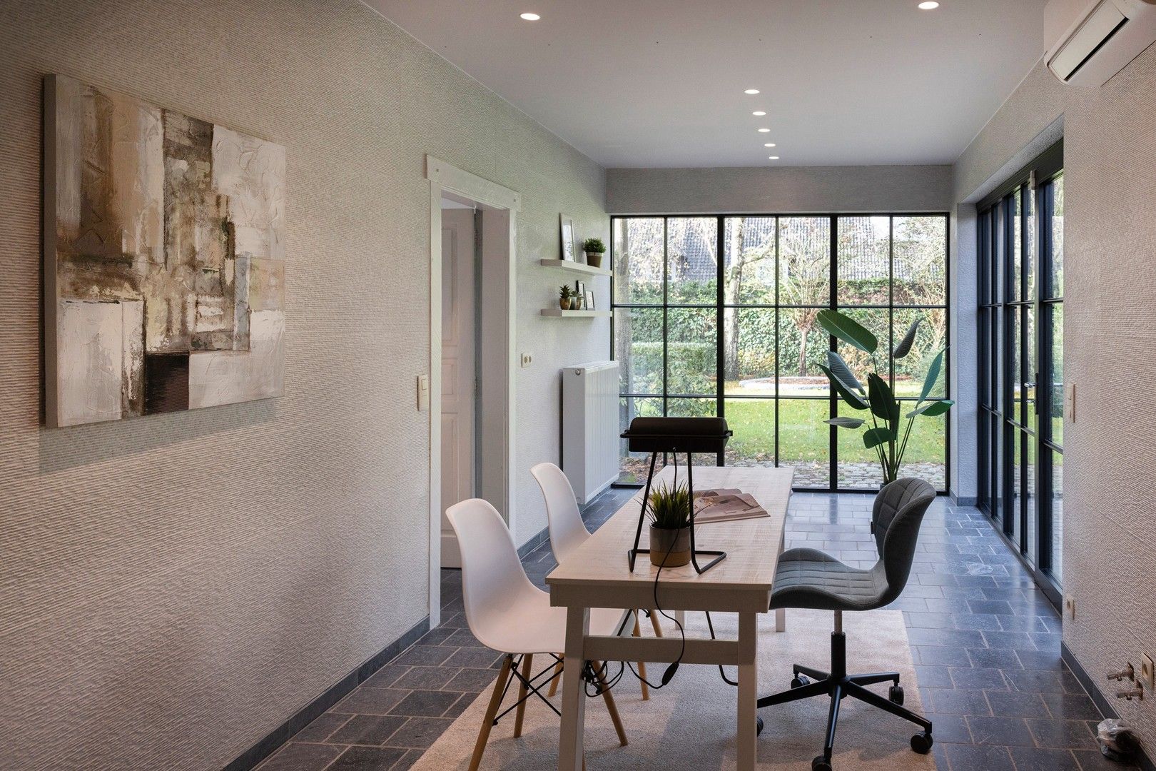 Topgelegen villa met aangenaam thuisbureau nabij de Leie. foto 16