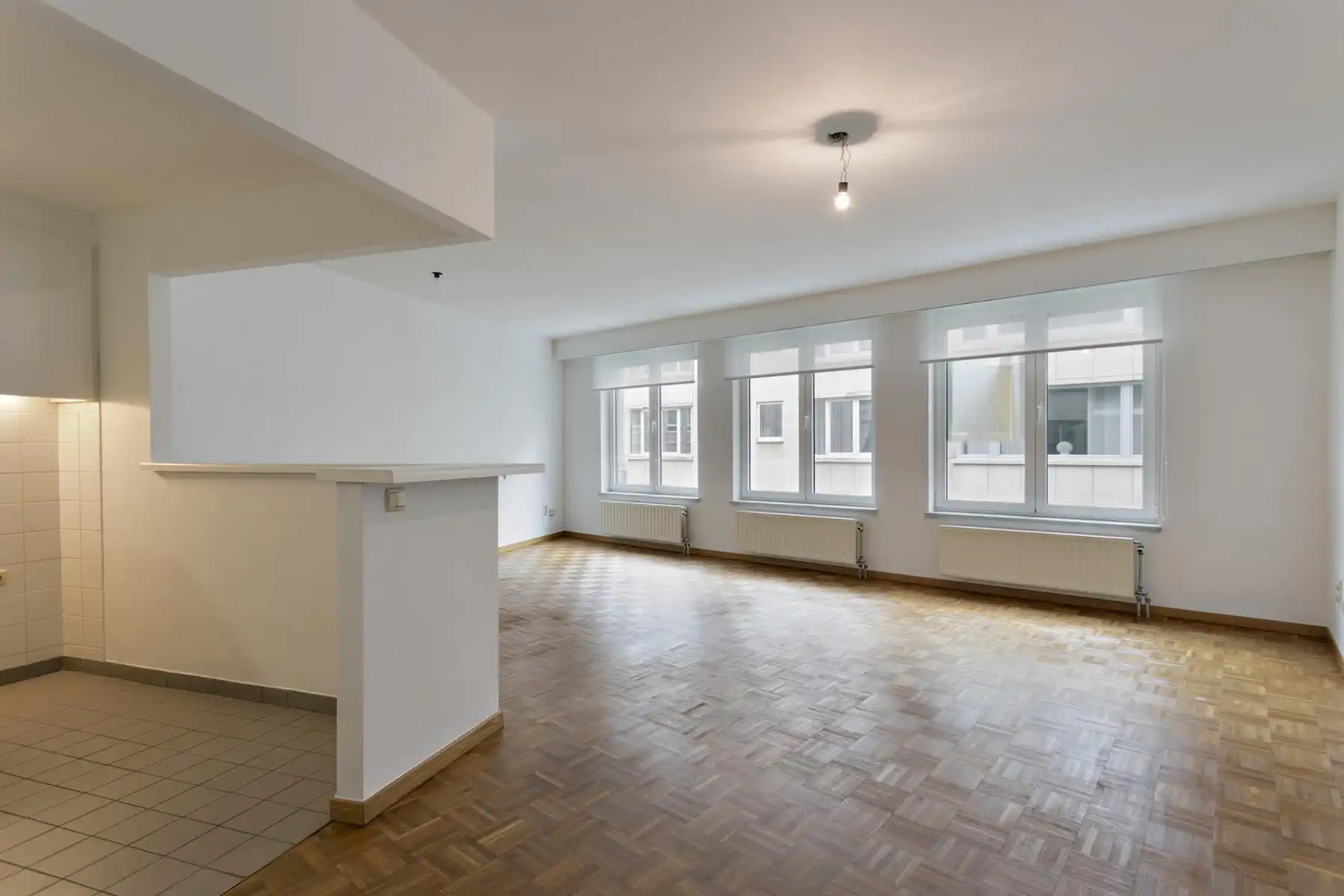 Zeer licht en aangenaam één-slaapkamerappartement foto 2