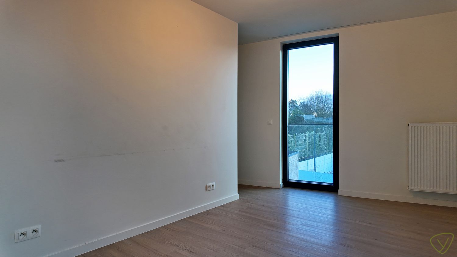 Modern en energiezuinig duplex-appartement met terras en parkeerplaats in het centrum van Zomergem foto 12